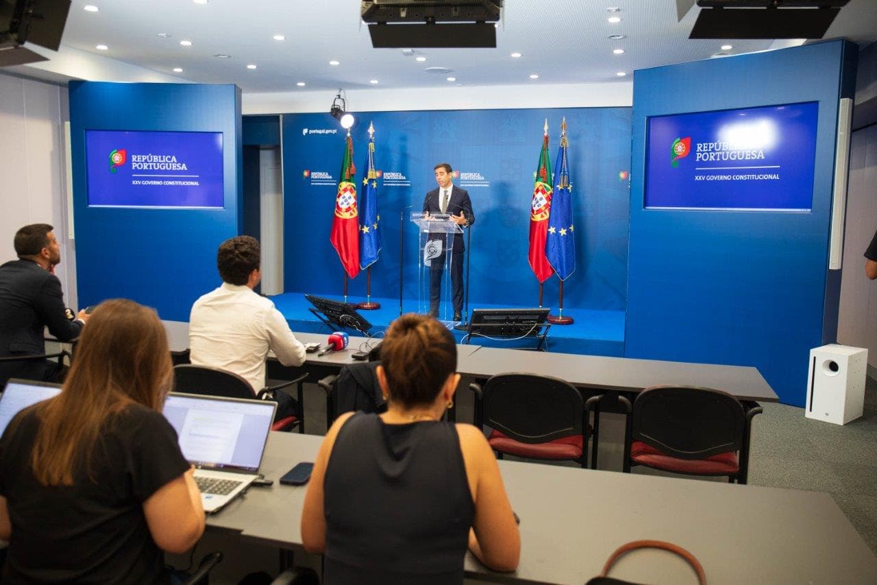 Ministro da Presidência, António Leitão Amaro, no briefing do Conselho de Ministros, Lisboa, 18 de junho de 2026 (João Bica)
