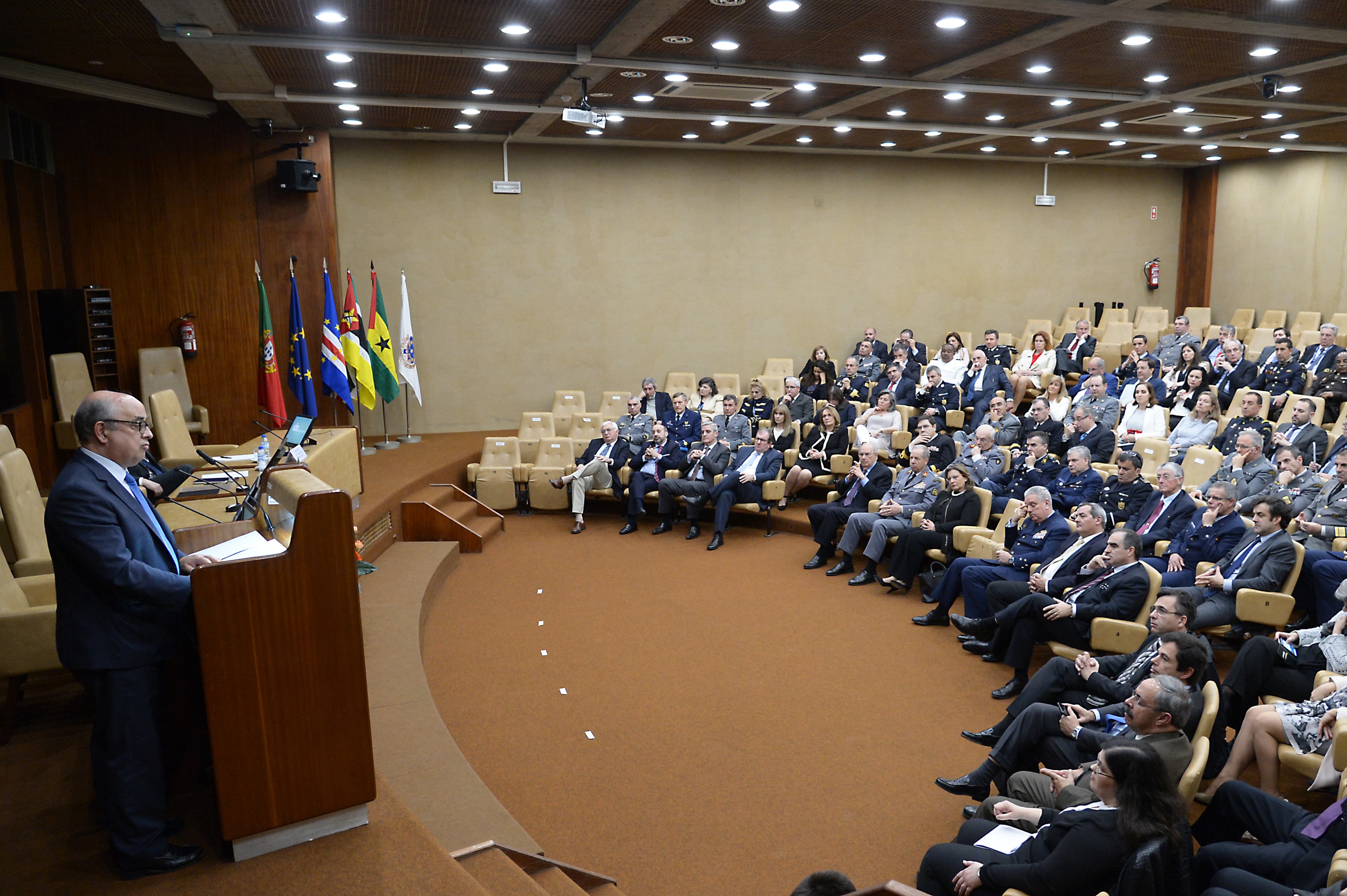 Ministro da Defesa Nacional, José Alberto Azeredo Lopes, no encerramento do curso de auditores 2017/2018, Lisboa, 10 maio 2018