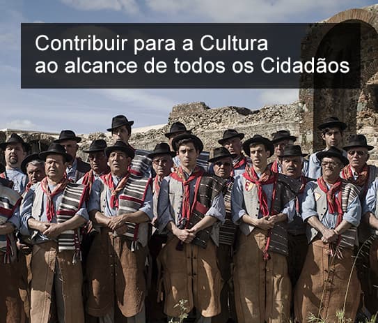 Grupo de Cante dos Ceifeiros de Cuba na Vila Romana de São Cucufate, Cuba, Alentejo. Créditos da imagem: Pedro Ferreira