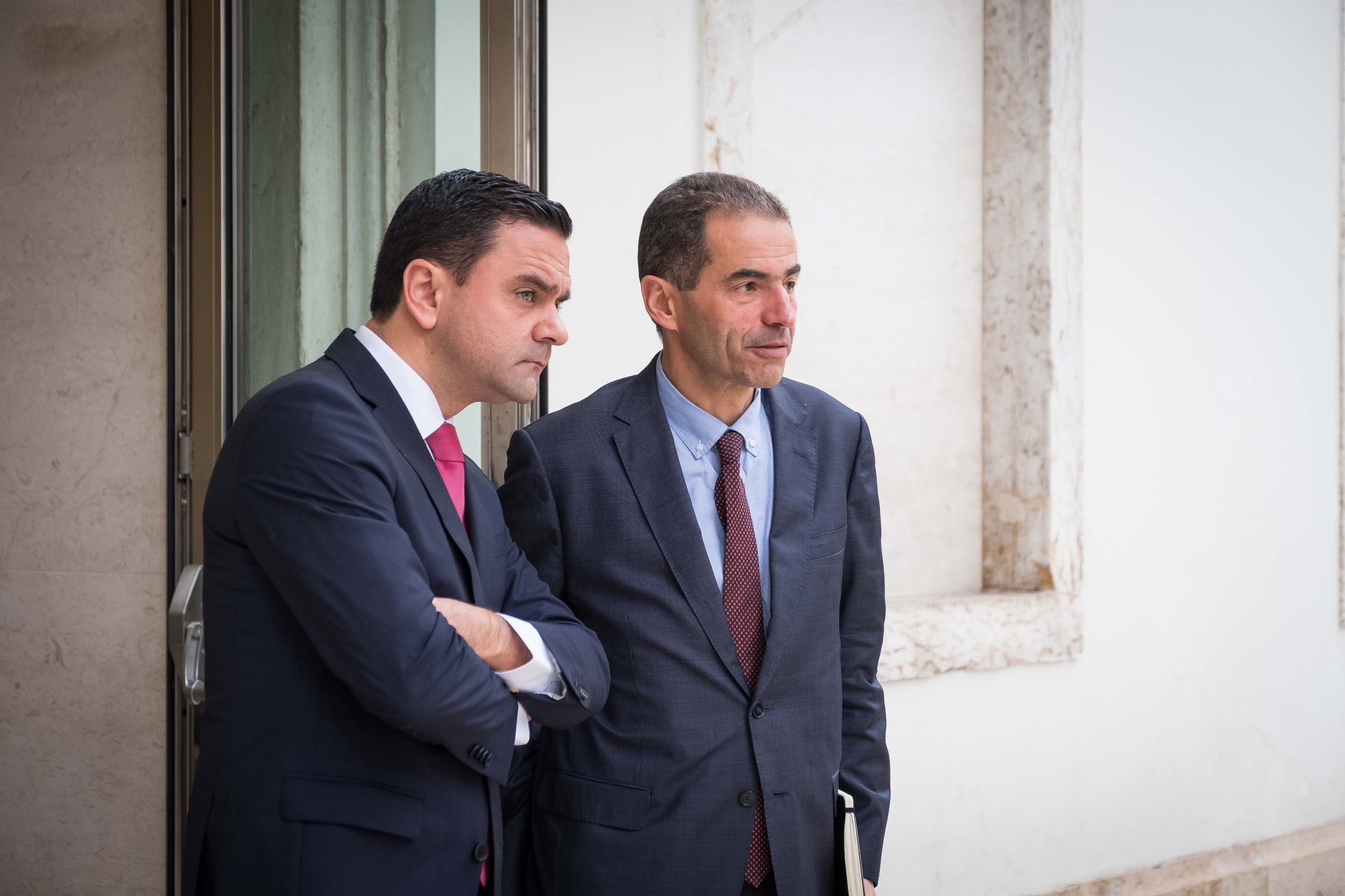 Ministros da Ciência, Tecnologia e Ensino Superior, Manuel Heitor, e do Planeamento e Infraestruturas, Pedro Marques, à entrada para o Workshop sobre Estratégia Nacional Portugal 2030, Lisboa, 28 novembro 2017 (Foto: Clara Azevedo)