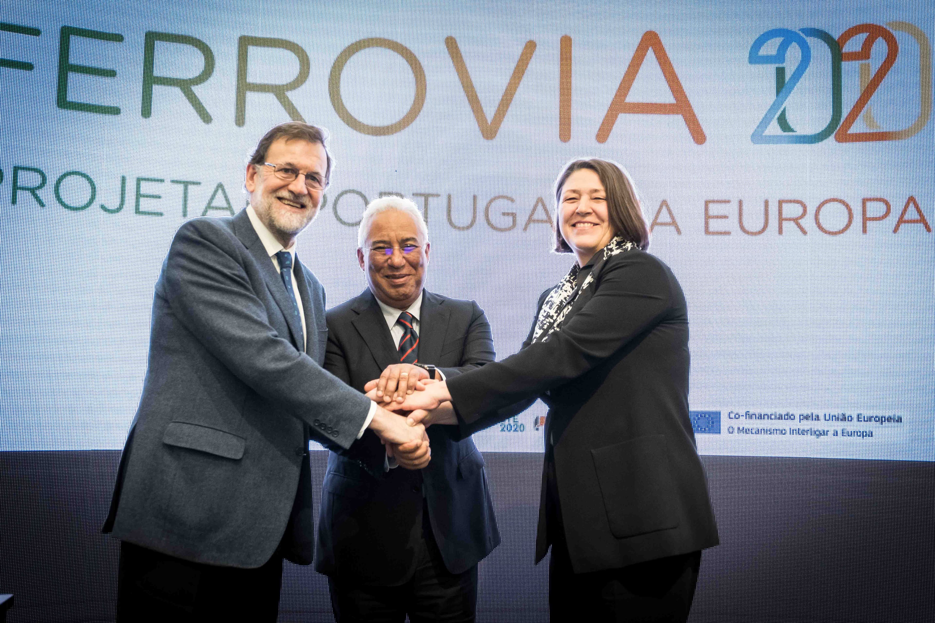 Primeiro-Ministro António Costa e Presidente do Governo de Espanha, Mariano Rajoy, e Comissária da UE para os transportes, Violeta Bulc, no lançamento da linha ferroviária Évora-Caia, Elvas, 5 março 2018 (Foto: Clara Azevedo)