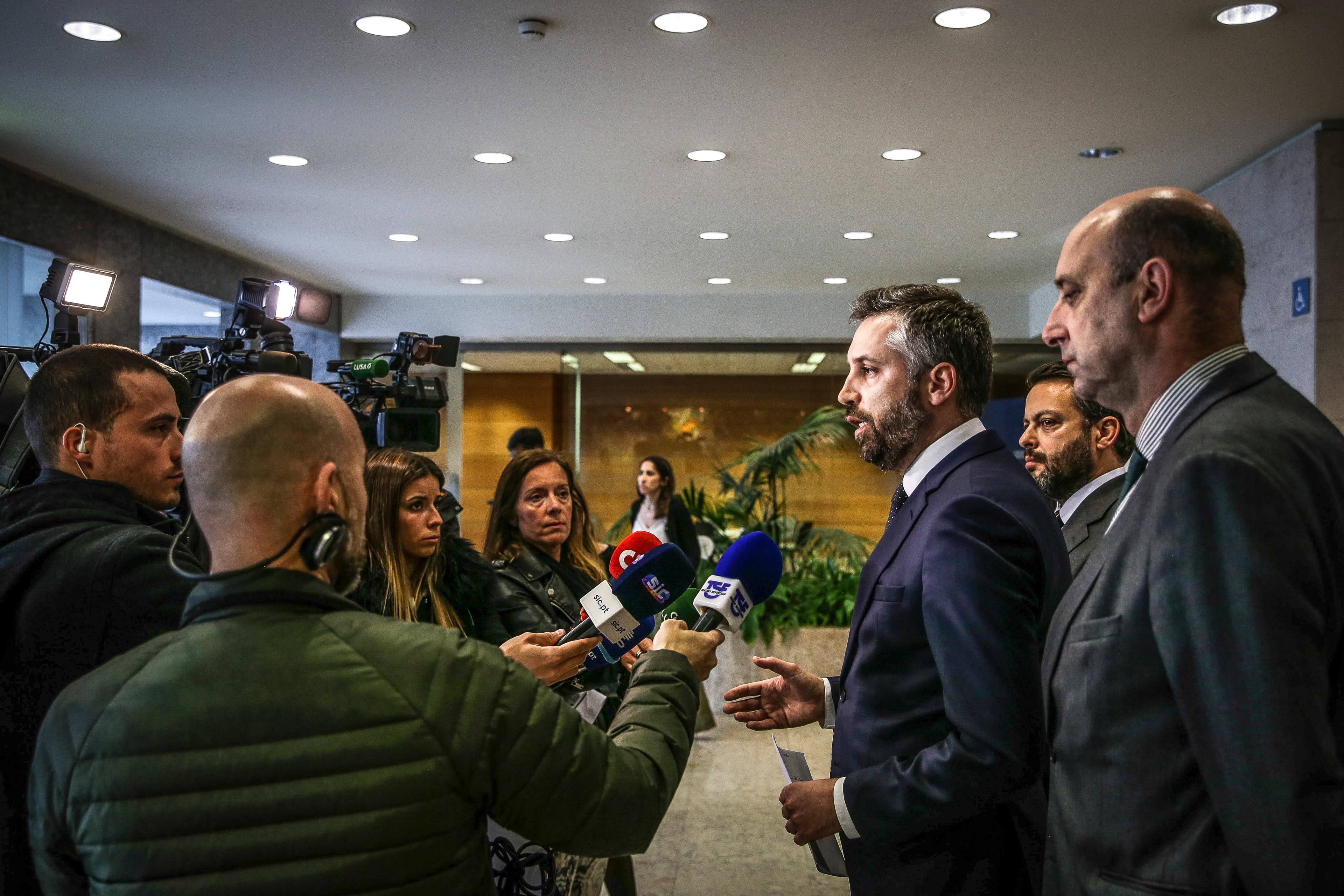 Ministro das Infraestruturas e Habitação, Pedro Nuno Santos, anuncia fim da greve dos motoristas de combustíveis, Lisboa, 18 abril 2019 (foto: Mário Santos/Lusa)