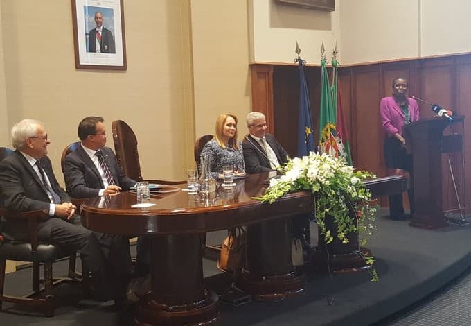 Ministra da Justiça, Francisca Van Dunem, na na assinatura do protocolo com a Câmara Municipal de Paredes para a ampliação do Palácio da Justiça, Paredes, 23 outubro 2018