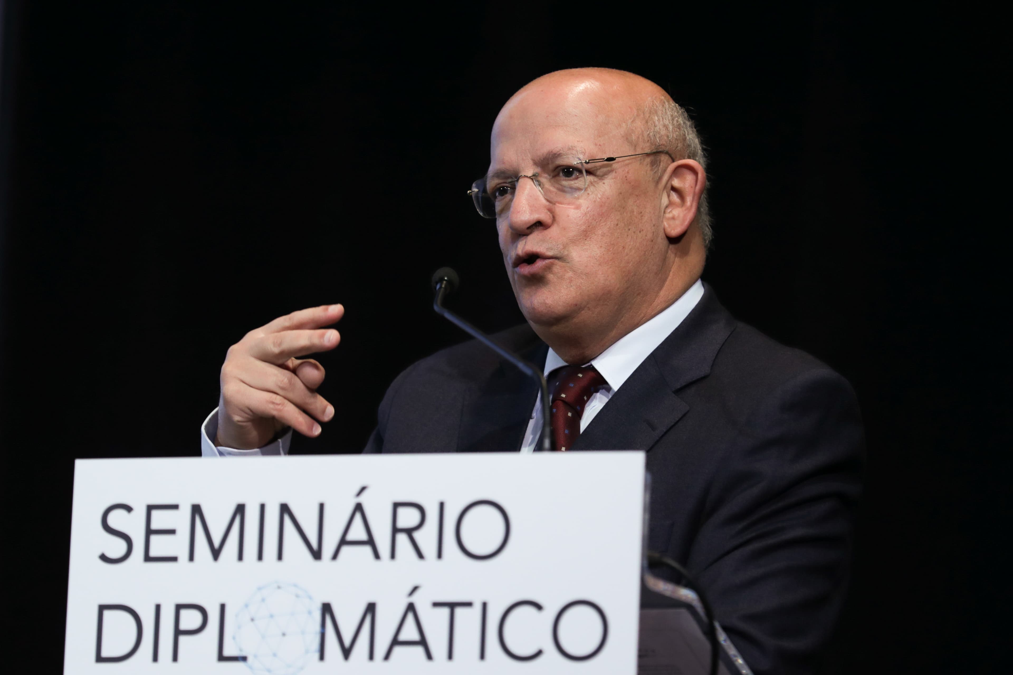 Ministro dos Negócios Estrangeiros, Augusto Santos Silva, intervém no Seminário Diplomático, Lisboa, 3 janeiro 2019 (foto: Tiago Petinga/Lusa)