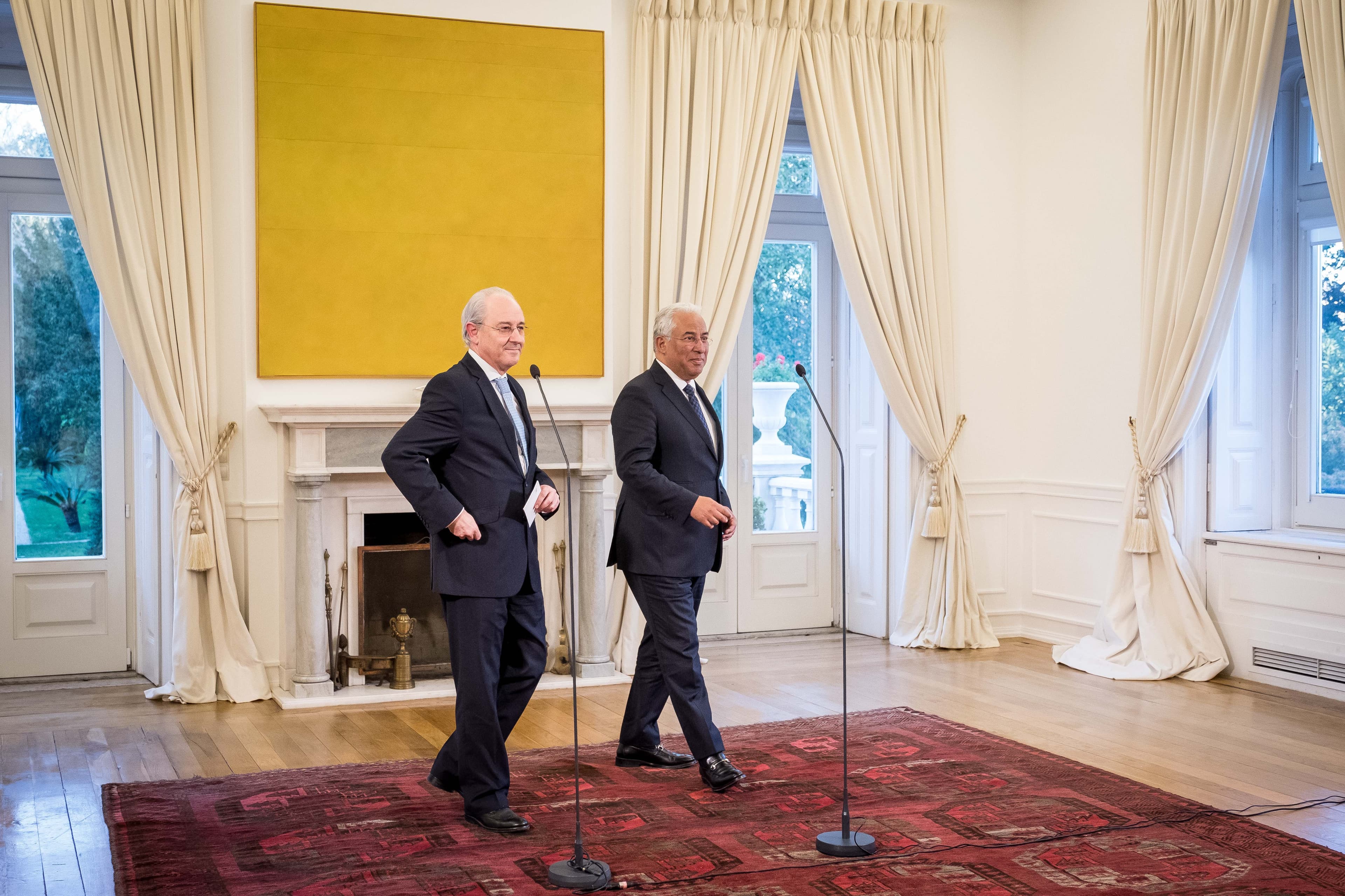 Primeiro-Ministro António Costa e Presidente do PSD Rui Rio após a assinatura das declarações conjuntas sobre fundos da União Europeia e descentralização, Lisboa, 18 abril 2018 (Foto: Clara Azevedo)