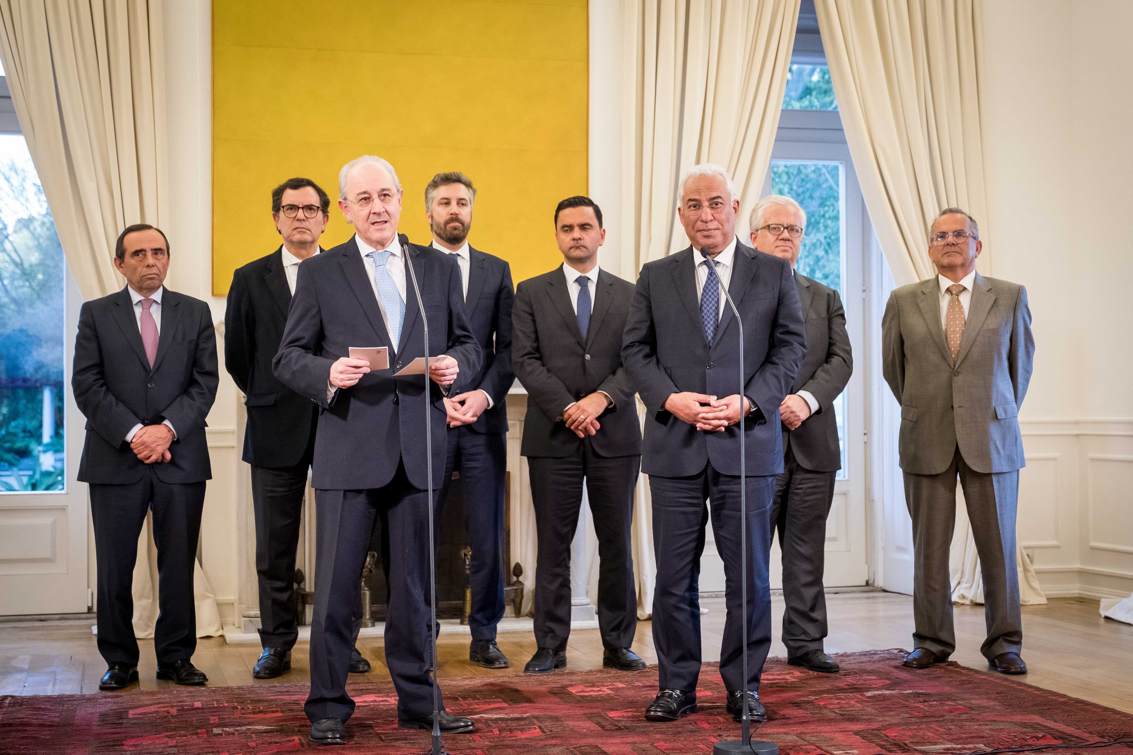 Primeiro-Ministro António Costa e Presidente do PSD Rui Rio fazem declaração após a assinatura das declarações conjuntas sobre fundos da União Europeia e descentralização, Lisboa, 18 abril 2018 (Foto: Clara Azevedo)