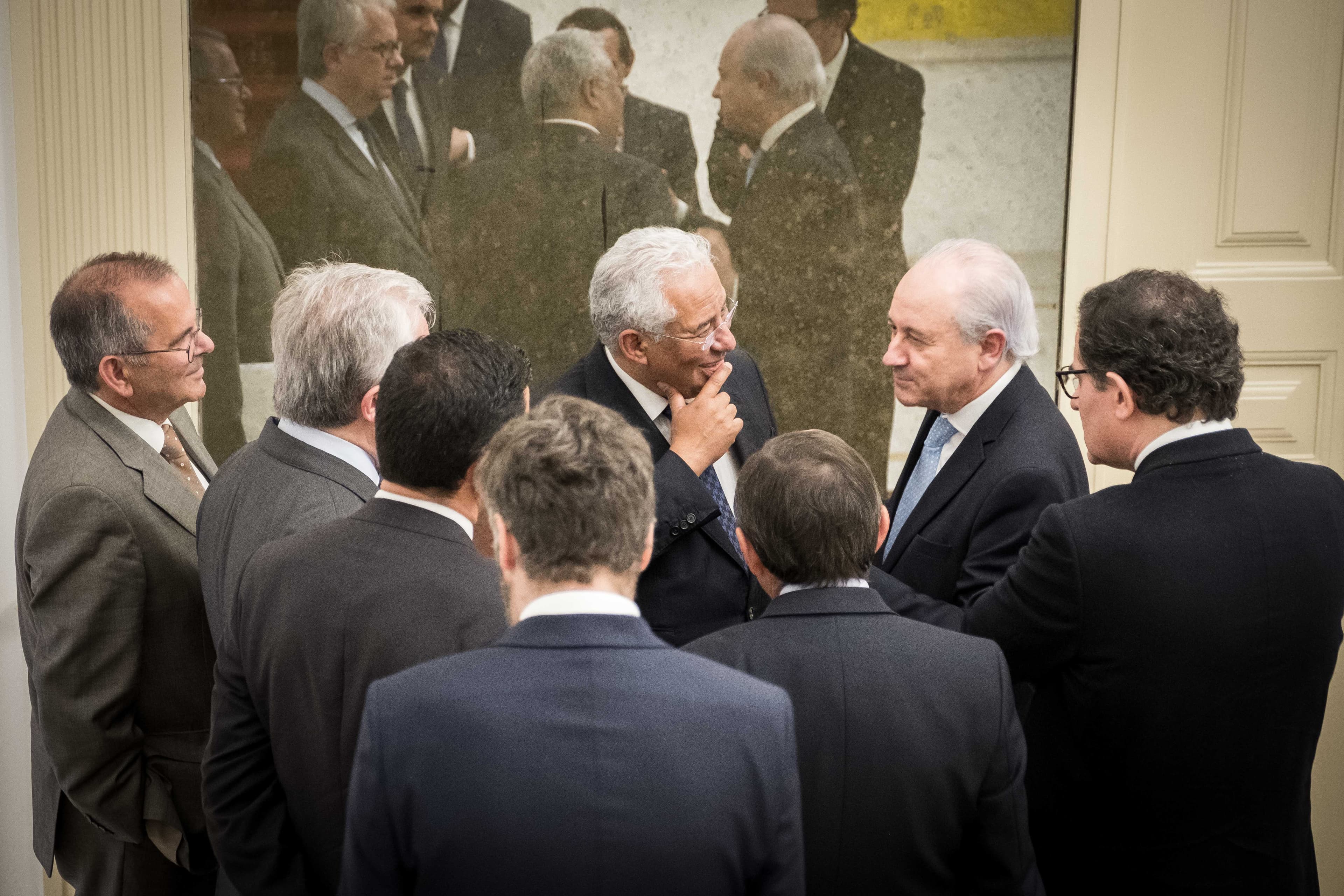 Primeiro-Ministro António Costa e Presidente do PSD Rui Rio após a assinatura das declarações conjuntas sobre fundos da União Europeia e descentralização, Lisboa, 18 abril 2018 (Foto: Clara Azevedo)