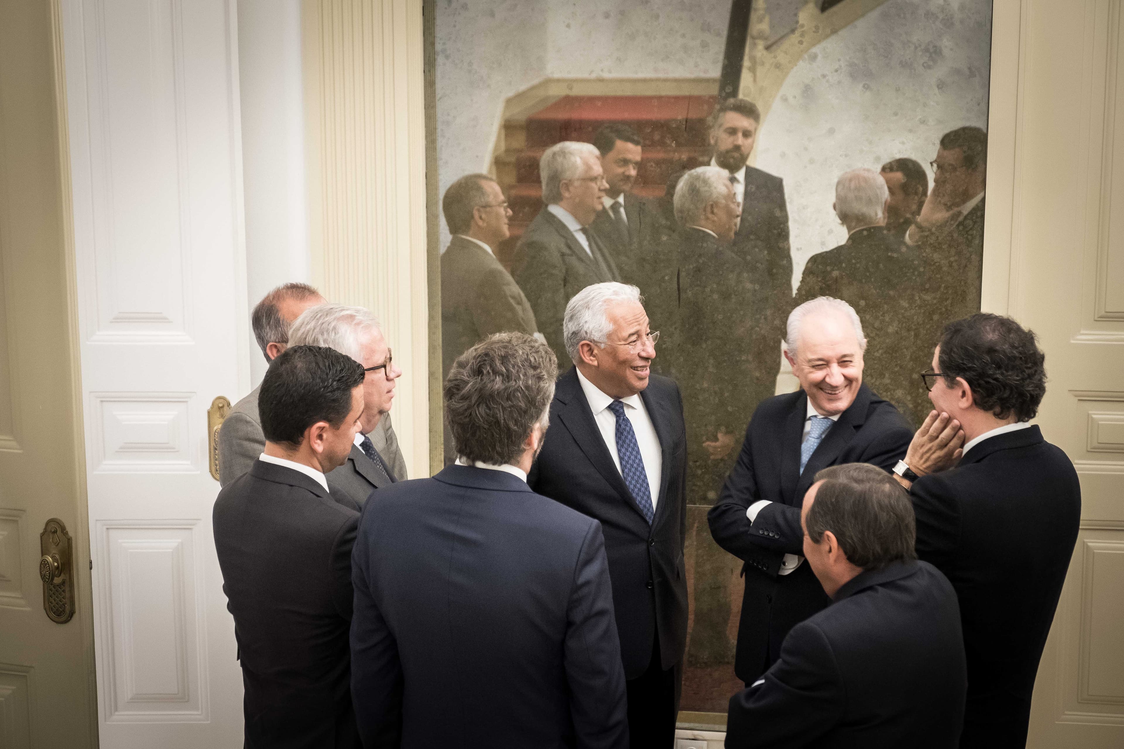 Primeiro-Ministro António Costa e Presidente do PSD Rui Rio após a assinatura das declarações conjuntas sobre fundos da União Europeia e descentralização, Lisboa, 18 abril 2018 (Foto: Clara Azevedo)