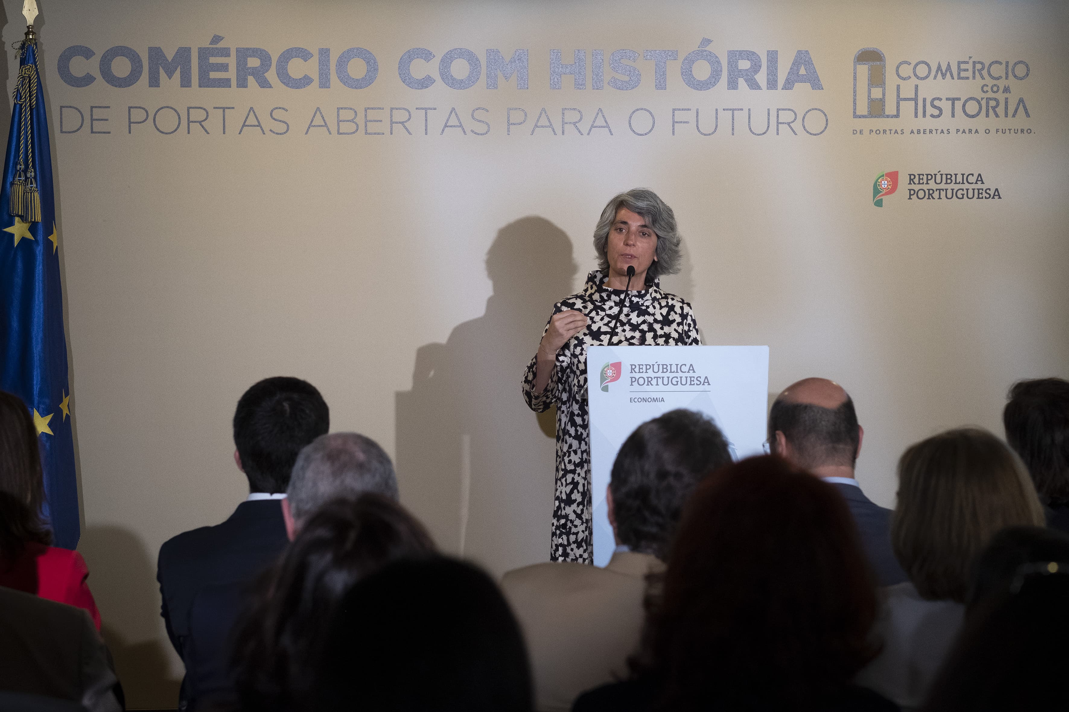 Ministra da Cultura, Graça Fonseca, na apresentação da plataforma «Comércio com História», Lisboa, 29 maio 2019 (DR)