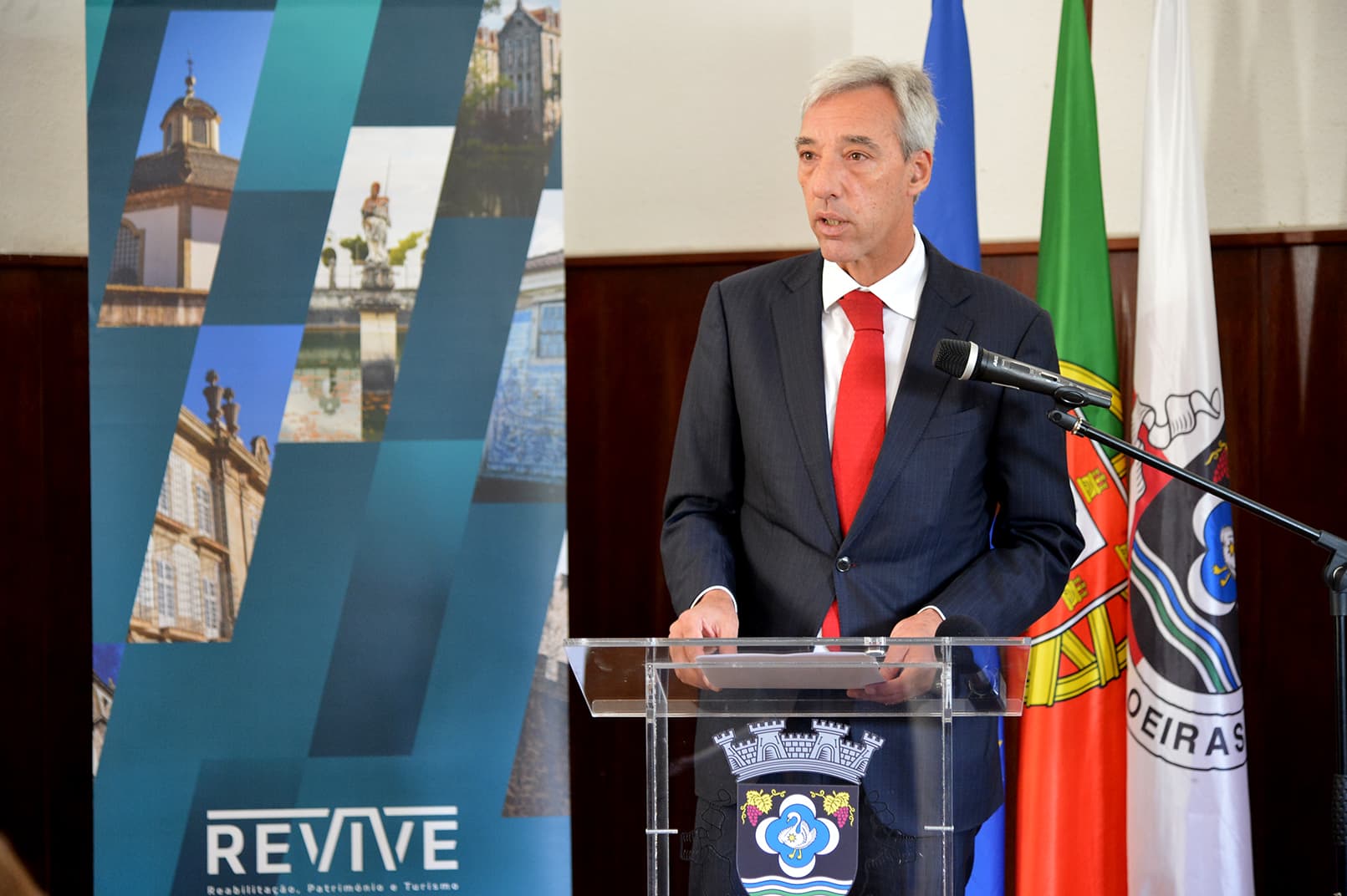 Ministro da Defesa Nacional, João Gomes Cravinho, no lançamento do concurso público para a concessão do Paço Real de Caxias, Oeiras, 22 abril 2019