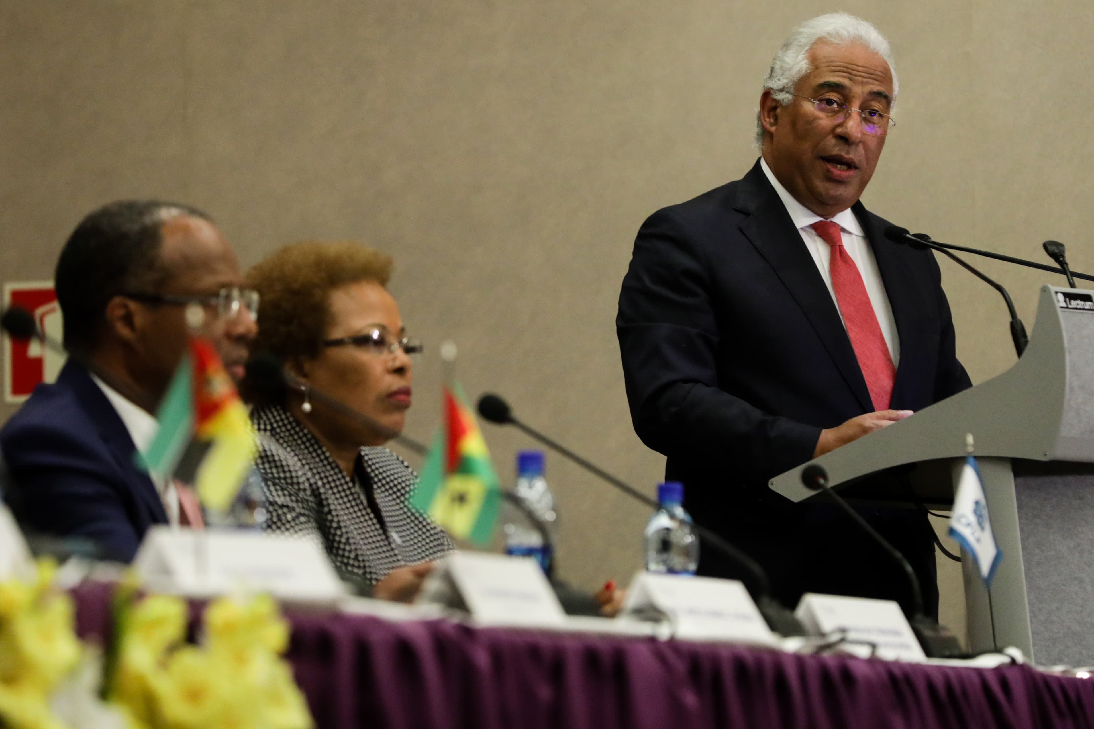 Primeiro-Ministro António Costa discursa na sessão de encerramento da XII Cimeira da Comunidade dos Países de Língua Portuguesa, Santa Maria, Cabo Verde, 18 julho 2018 (foto: Tiago Petinga/Lusa)