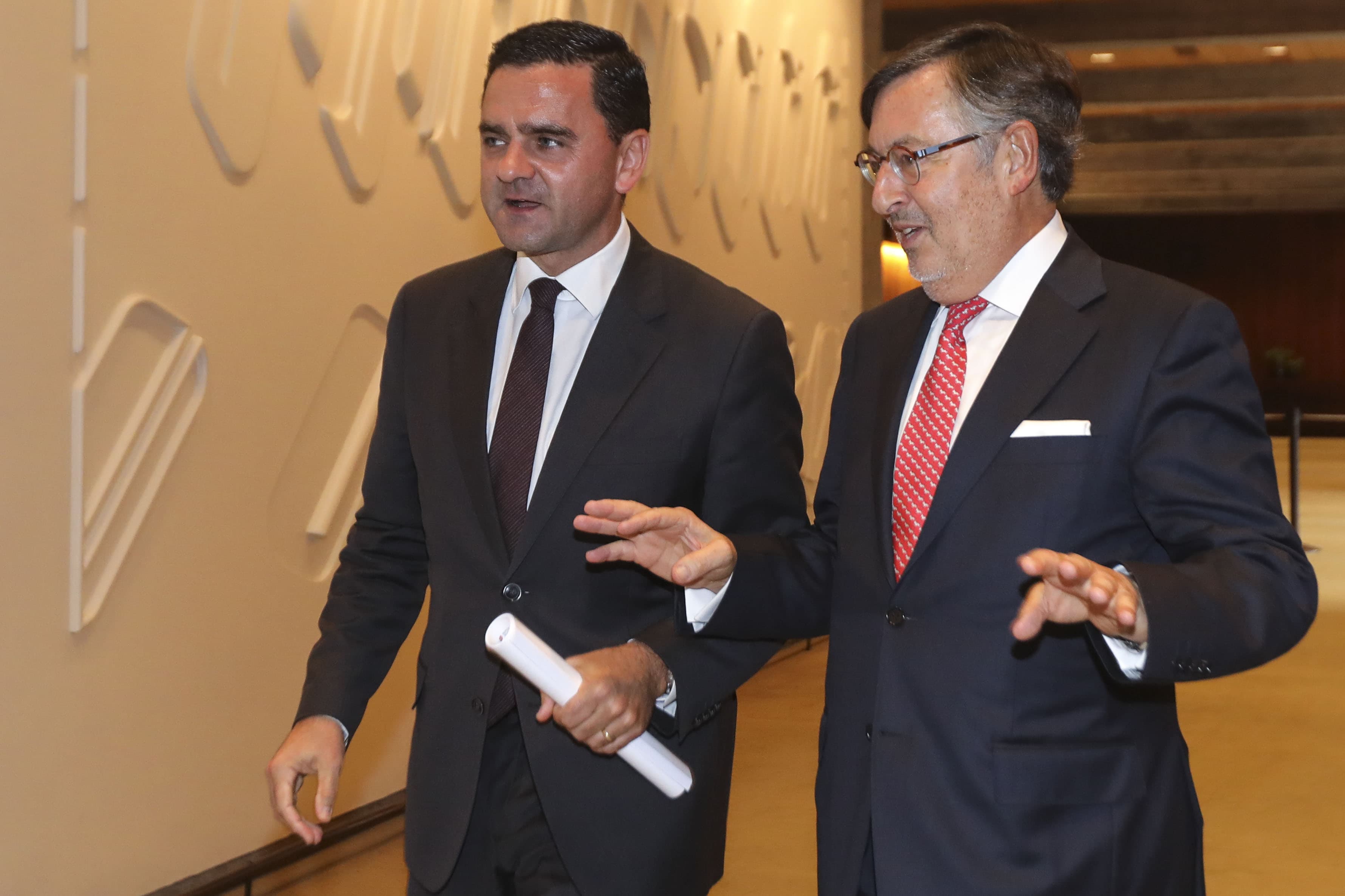 Ministro do Planeamento e Infraestruturas, Pedro Marques, à chegada à Conferência da Ordem dos Economistas, Lisboa, 2 novembro 2018 (foto: Pedro Marques/Lusa)