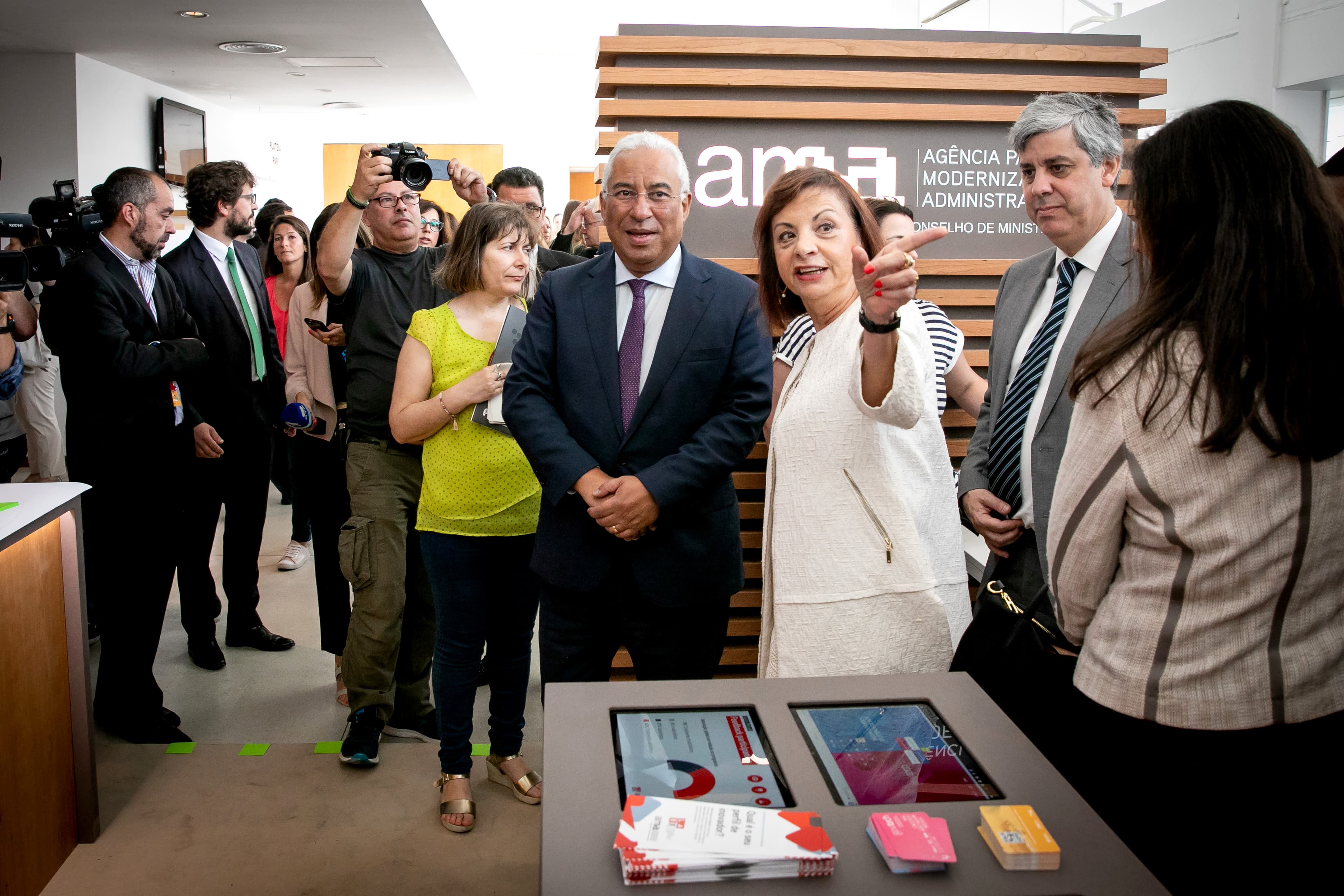 Membros do Governo à entrada para o terceiro encontro «Construir hoje a Administração Pública do futuro», subordinado ao tema «Inovação da gestão da Administração Pública», Lisboa, 27 junho 2018 (Foto: Paulo Vaz Henriques)