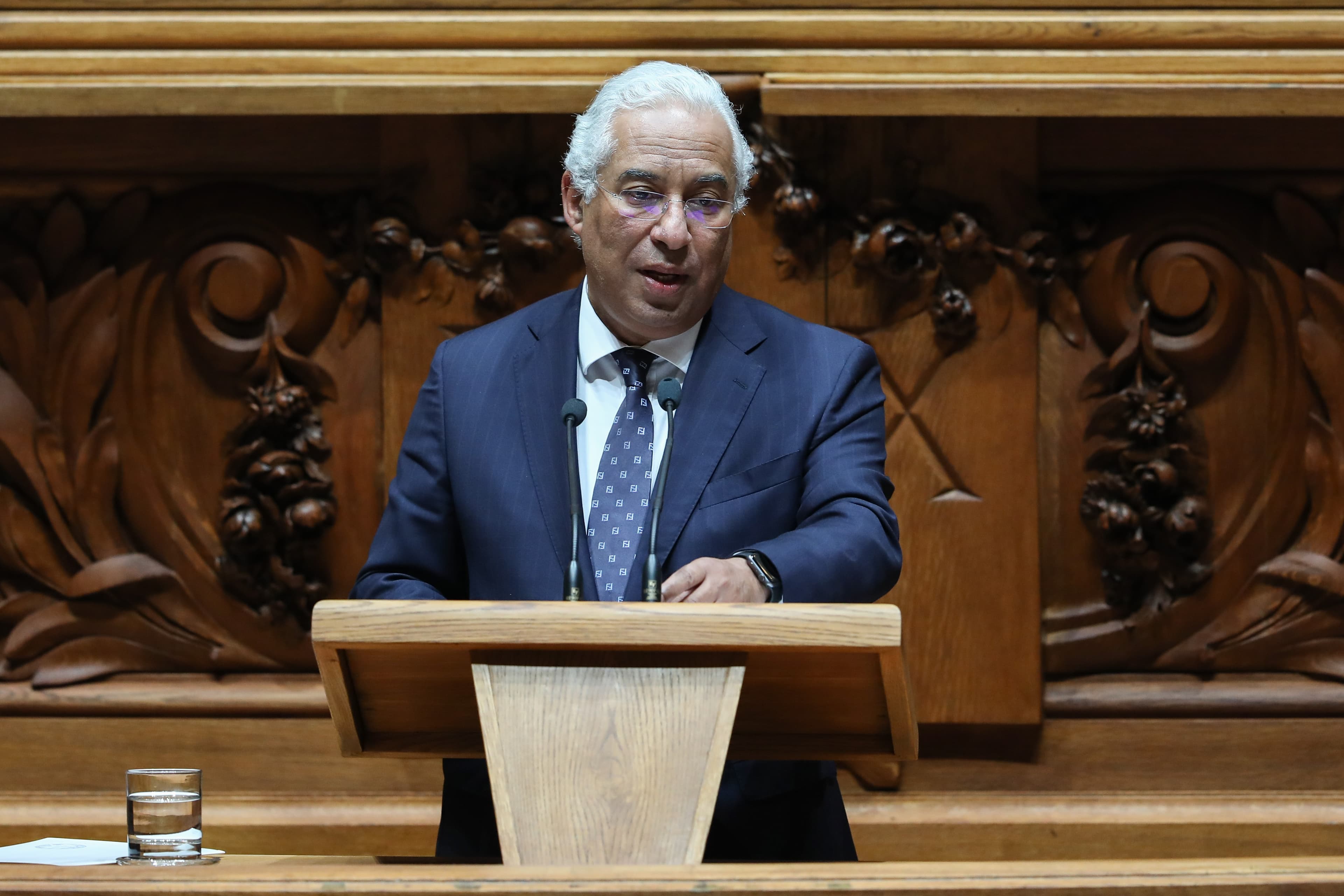 Primeiro-Ministro, António Costa, na abertura do debate quinzenal, Assembleia da República, 6 dezembro 2017 (Foto: Miguel A. Lopes/Lusa)