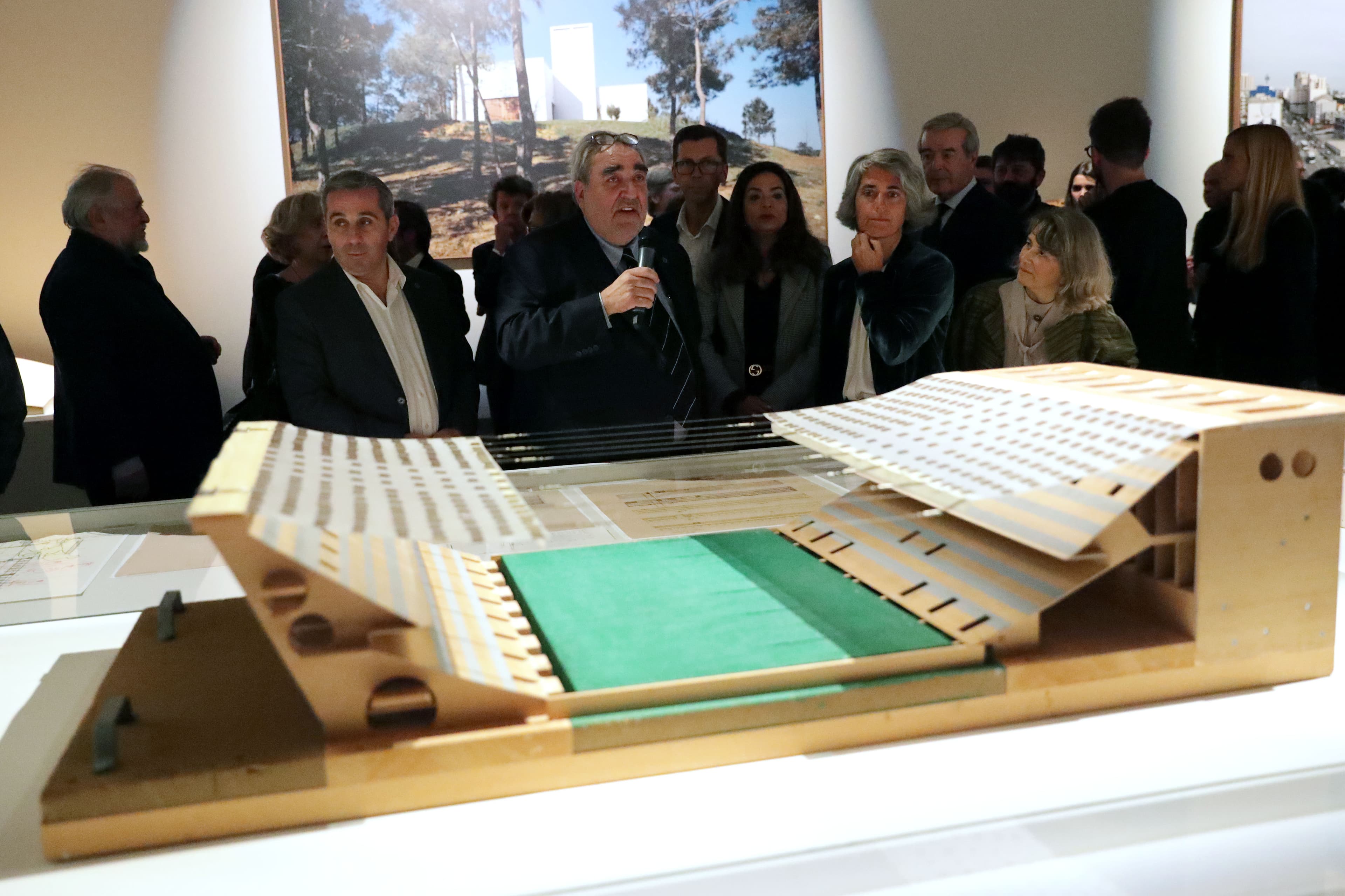 Ministra da Cultura, Graça Fonseca, na inauguração da exposição «Souto de Moura: Memória, Projectos, Obras», Matosinhos, 18 outubro 2019 (Foto: Estela Silva/LUSA)