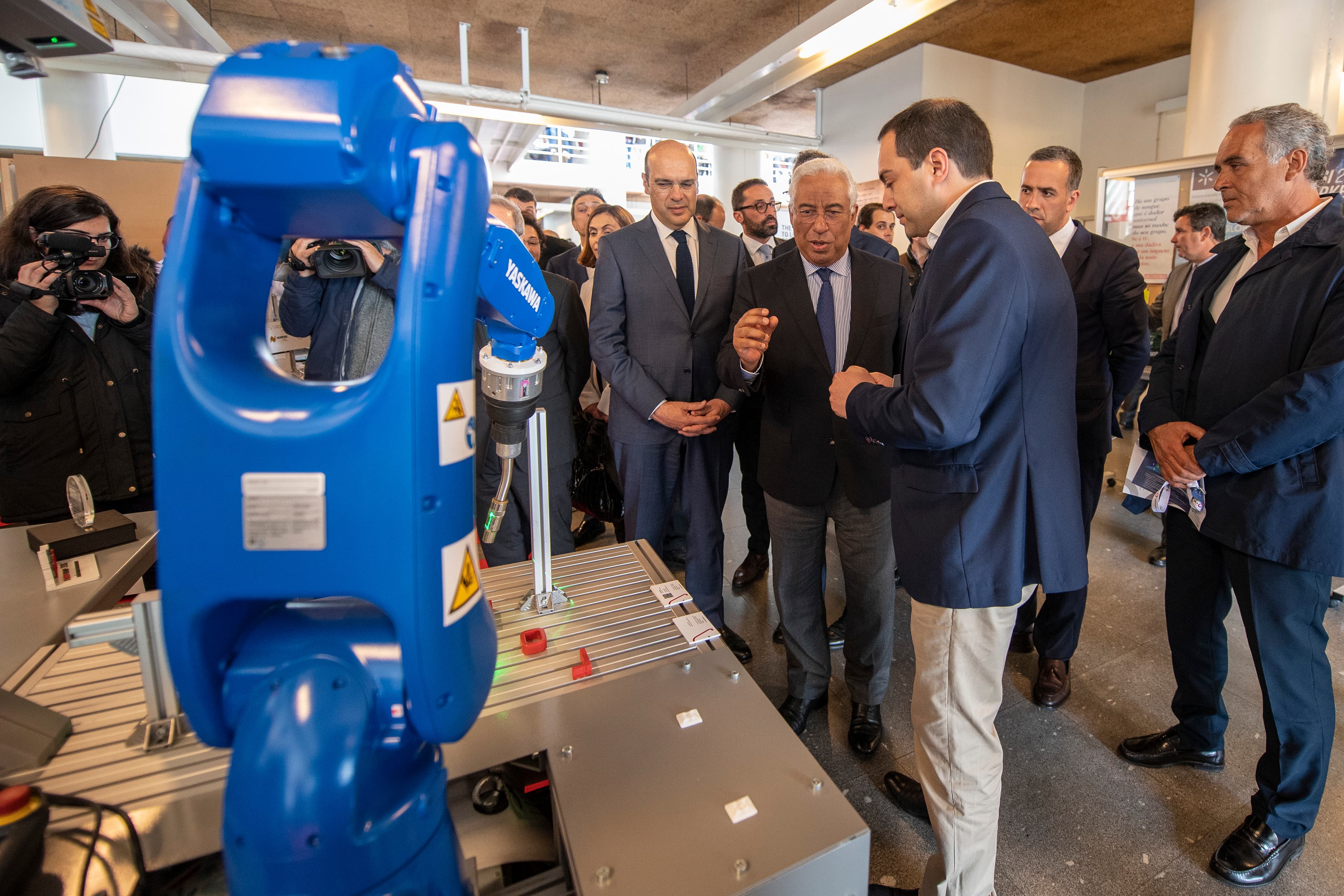 Primeiro-Ministro António Costa e Ministro Adjunto e da Economia, Siza Vieira, visitam a Feira da Indústria do Futuro, na apresentação da segunda fase do programa Indústria 4.0, Guimarães, 9 abril 2019 (Foto: Octávio Passos/Lusa)