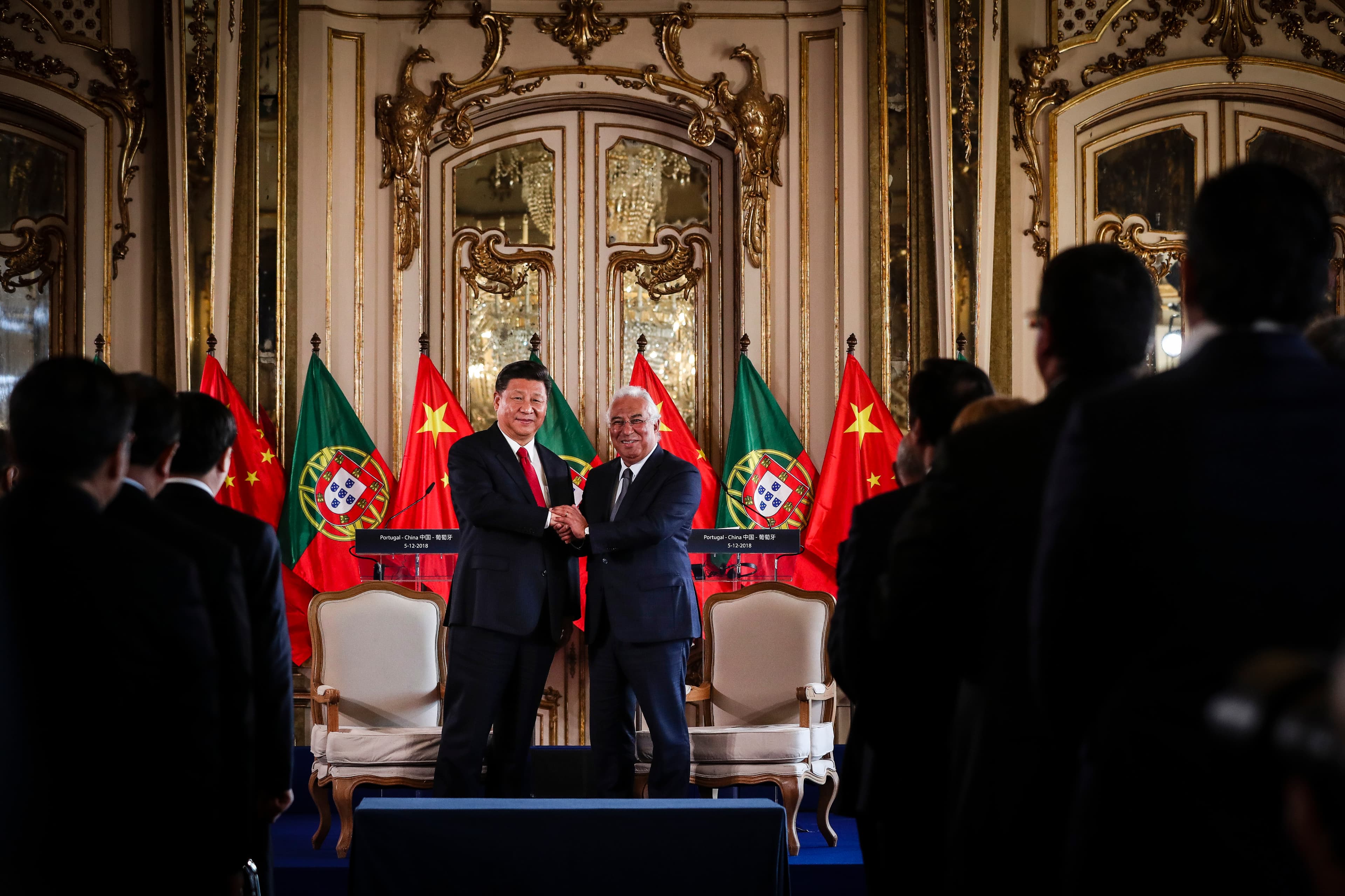 Primeiro-Ministro António Costa e Presidente da República Popular da China, Xi Jinping, na conferência de imprensa conjunta no Palácio de Queluz, 5 dezembro 2018 (Foto: Mário Cruz/Lusa)