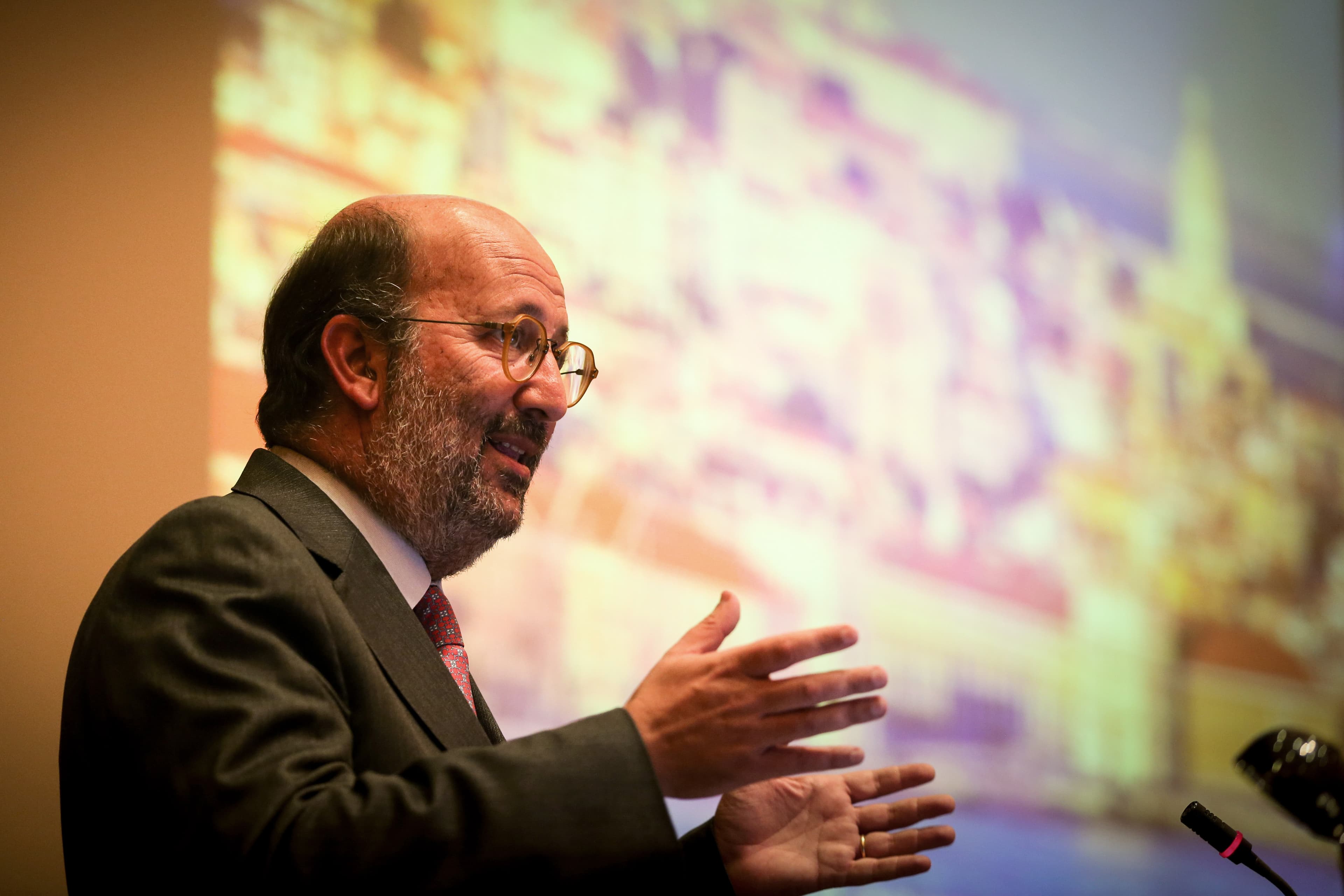 Ministro do Ambiente, João Pedro Matos Fernandes, na cerimónia de lançamento do novo Centro Internacional de Água de Lisboa, 31 outubro 2017 (Foto: Manuel de Almeida/Lusa)