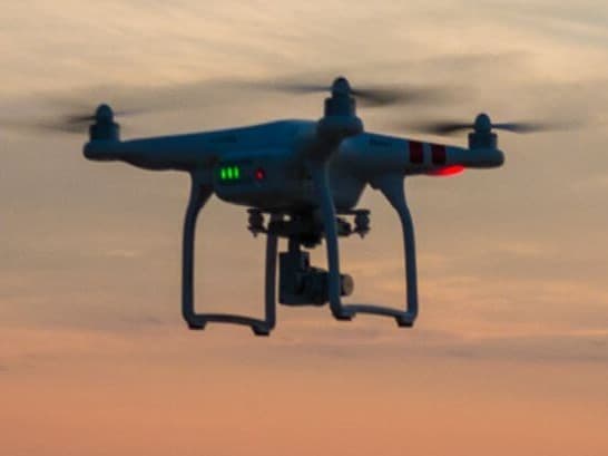 Aeronave não tripulada (drone)