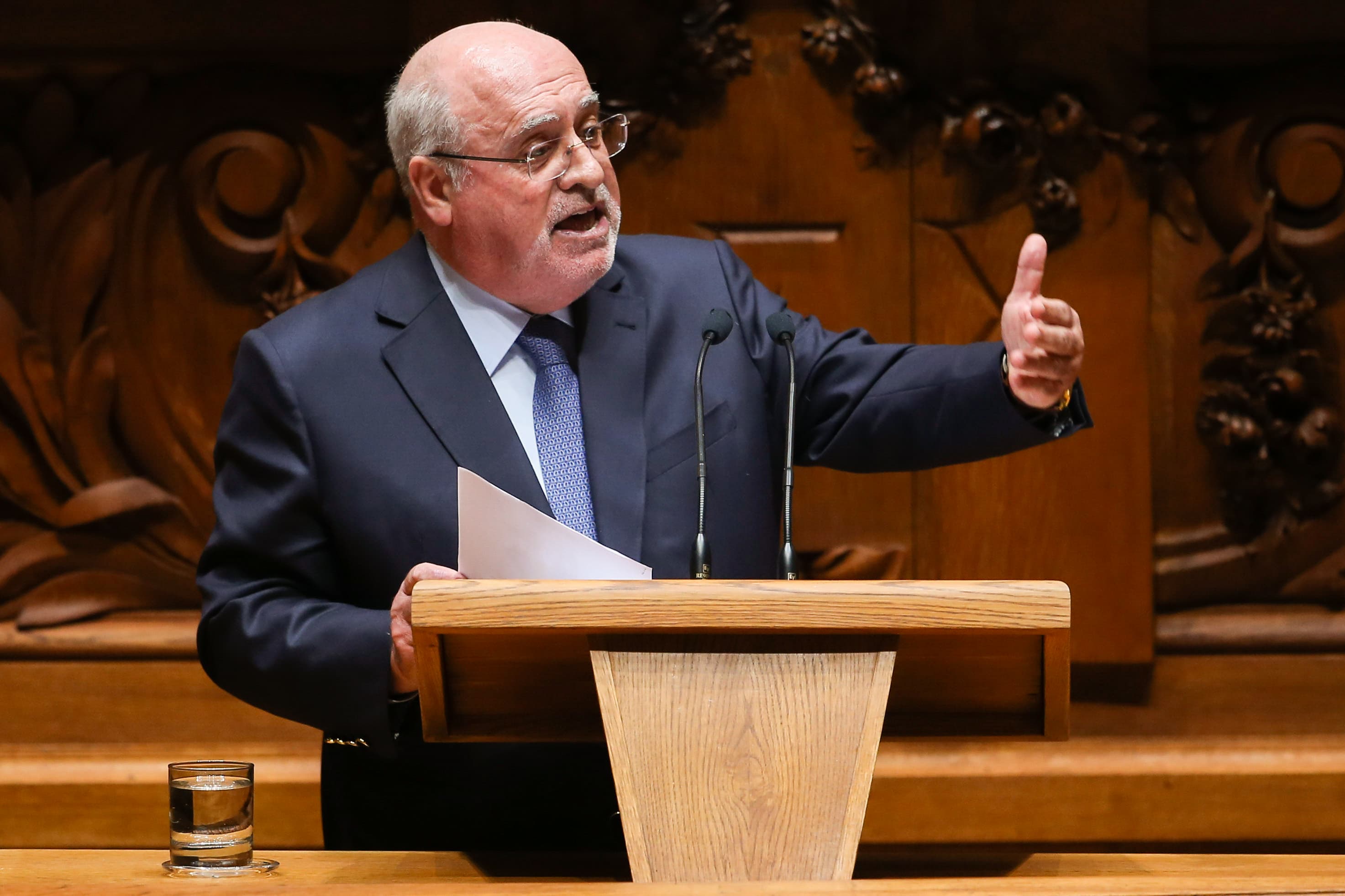 Ministro da Agricultura, Florestas e Desenvolvimento Rural, Luís Capoulas Santos, na Assembleia da República, 28 março 2018 (Foto: José Sena Goulão/Lusa)