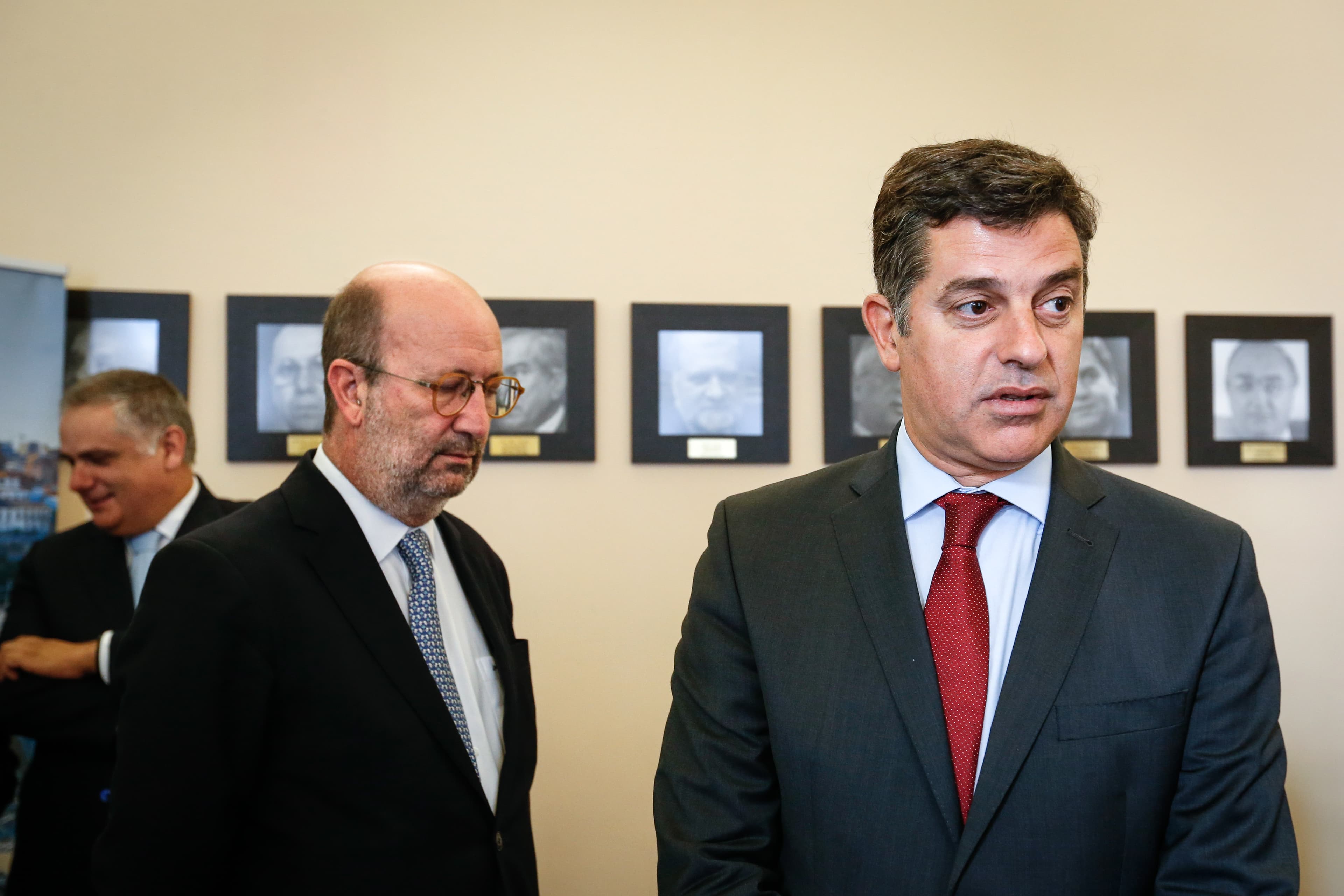 Ministro da Economia, Manuel Caldeira Cabral, e Ministro do Ambiente, João Pedro Matos Fernandes, na cerimónia de lançamento da linha de apoio, Lisboa, 9 outubro 2018 (Foto: Rodrigo Antunes/Lusa)