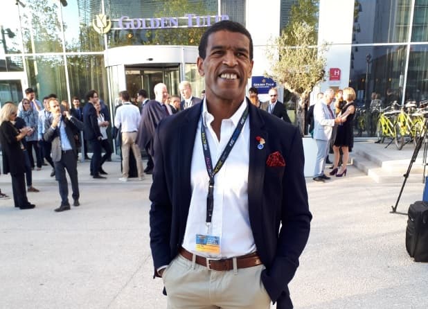 Jorge Pina promove a prática desportiva através do lema «inclusão, harmonia e paz»