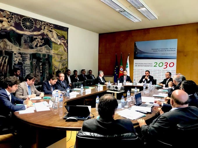 Ministro do Planeamento e das Infraestruturas, Pedro Marques, durante uma sessão temática na sede da Infraestruturas de Portugal, Almada, 18 julho 2018