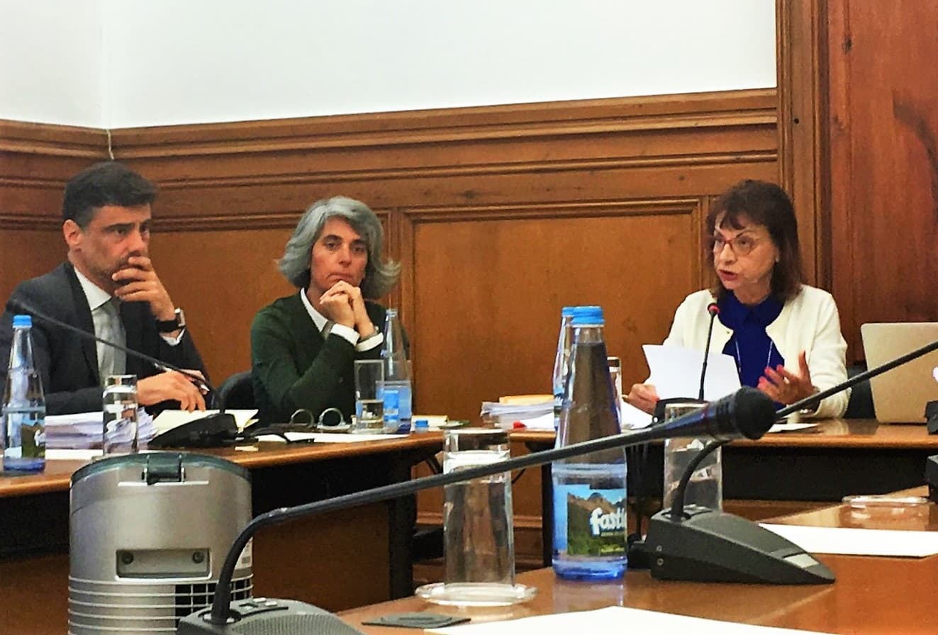 Ministra da Presidência e da Modernização Administrativa, Maria Manuel Leitão Marques, durante uma intervenção na Comissão do Orçamento, Finanças e Modernização Administrativa na Assembleia da República, Lisboa, 9 maio 2018