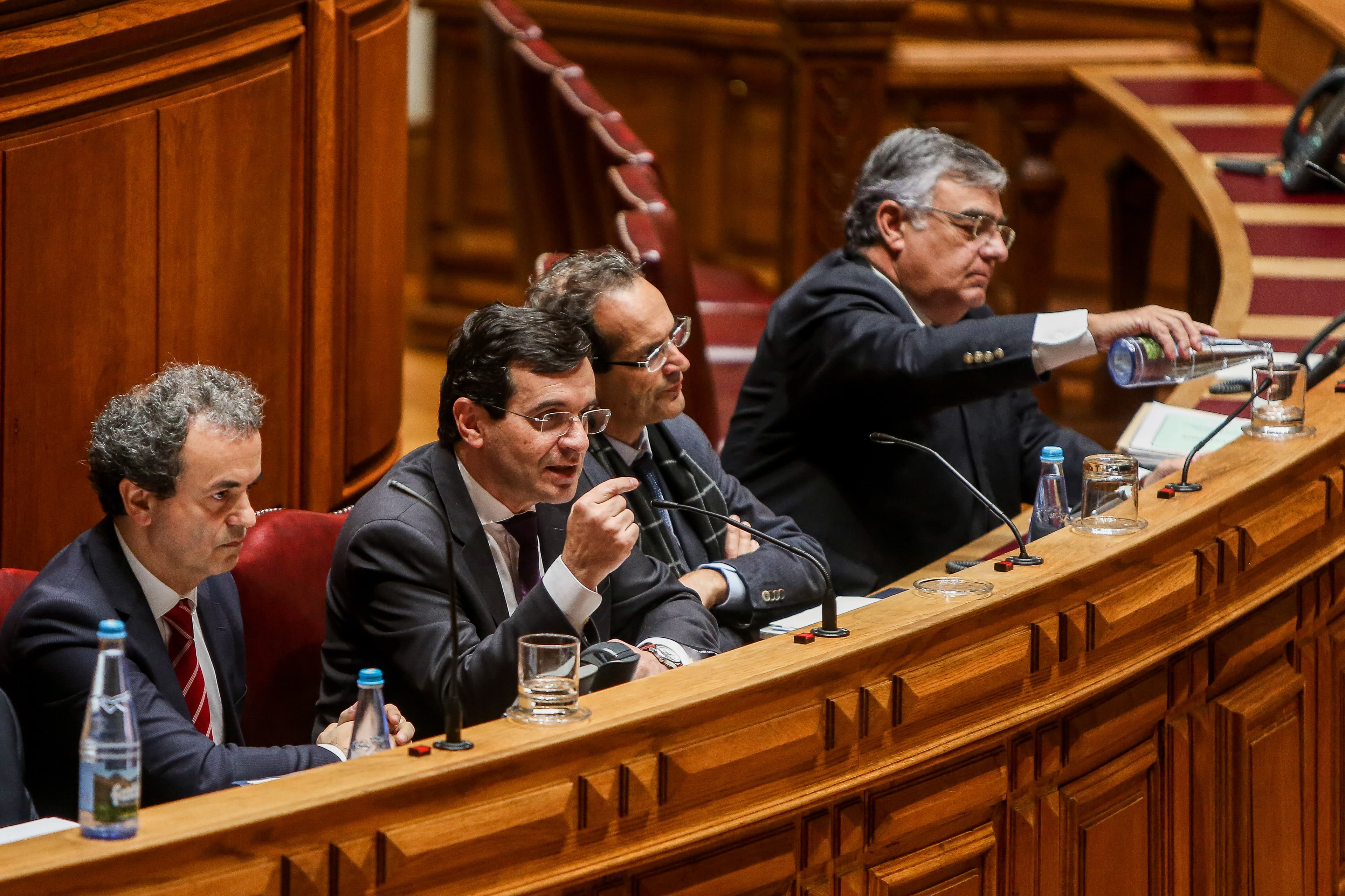 Ministro da Saúde, Adalberto Campos Fernandes, na discussão na especialidade sobre o Orçamento do Estado para 2018, Lisboa, 13 novembro 2017 (Foto: António Cotrim/Lusa)