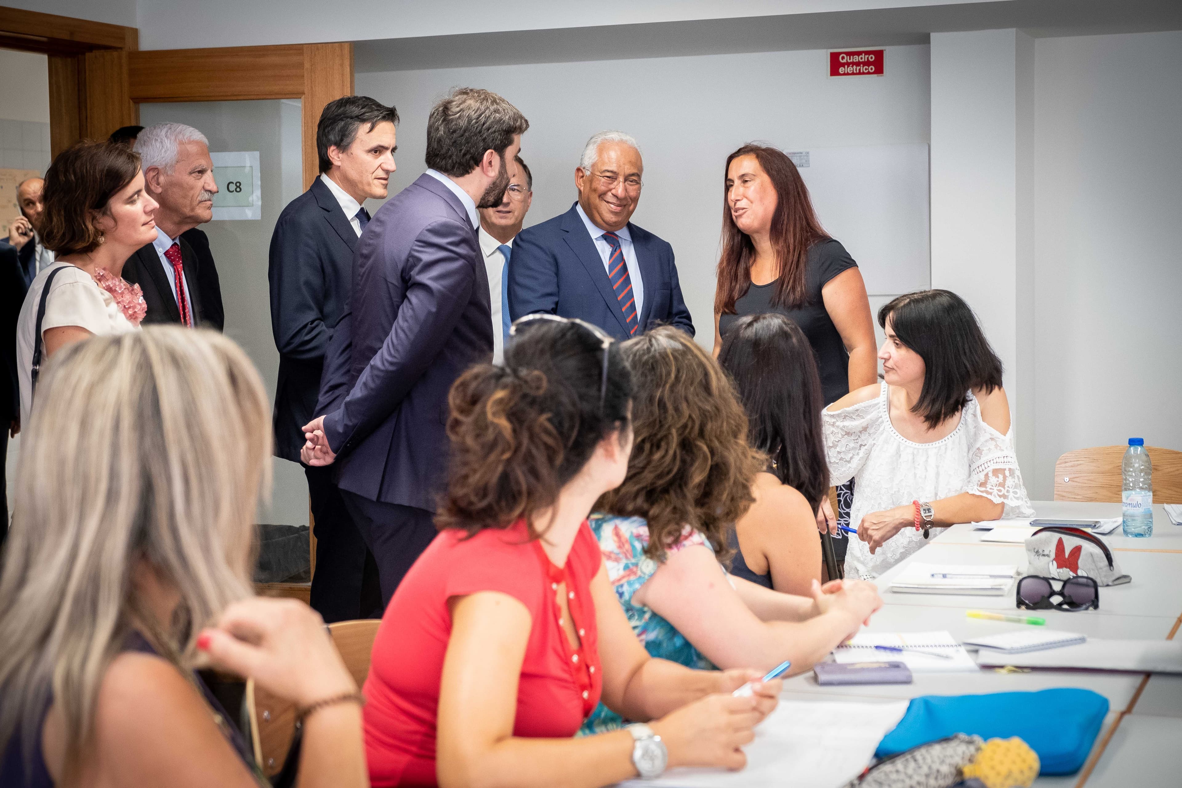 Primeiro-Ministro António Costa e Ministro da Educação, Tiago Brandão Rodrigues, visitam a Escola Básica e Secundária de Paredes de Coura que foi reabilitada, 11 setembro 2018 (Foto: Clara Azevedo)