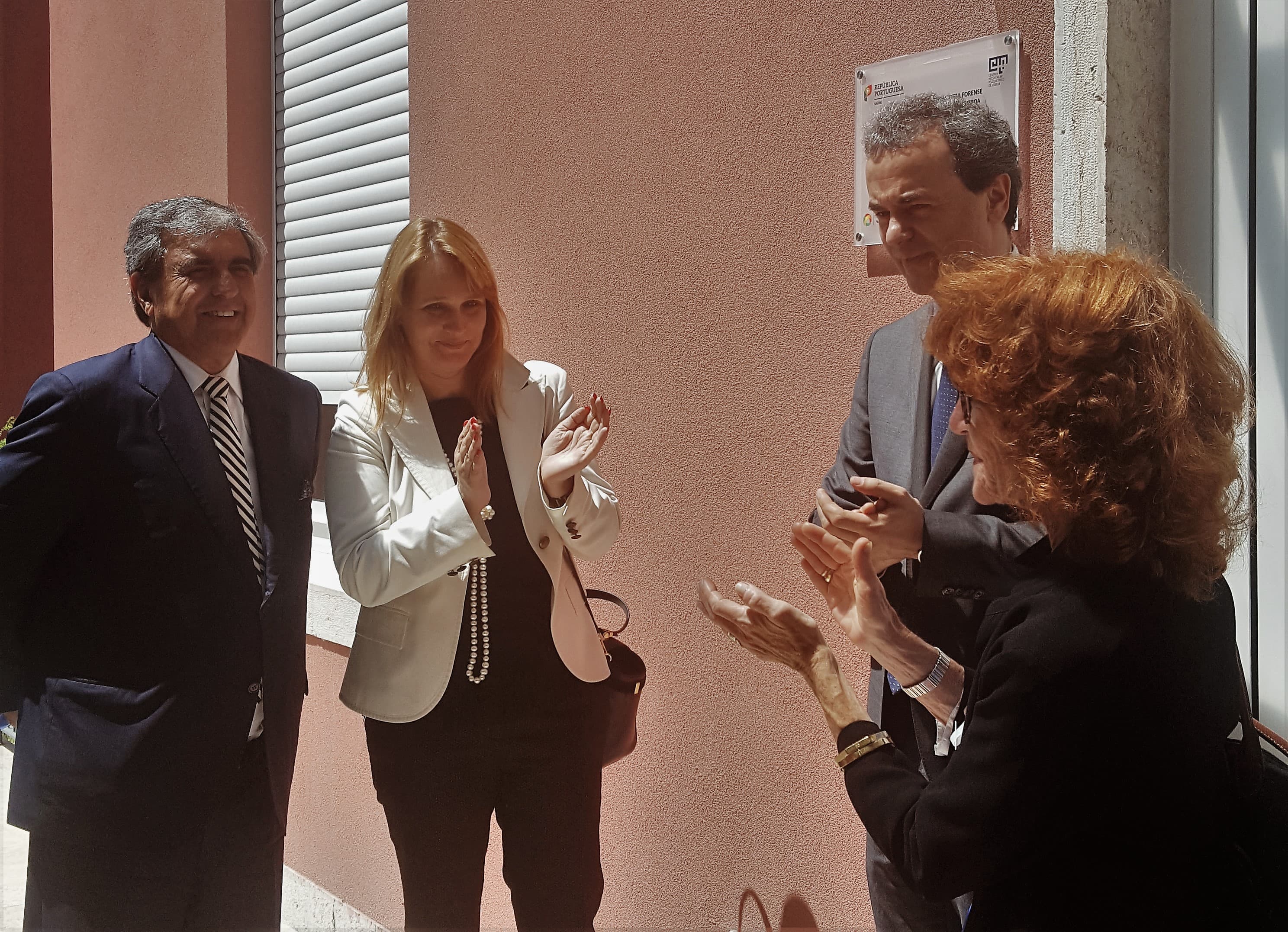 Secretária de Estado Adjunta e da Justiça e Secretário de Estado Adjunto da Saúde na cerimónia de inauguração de 12 novas camas para inimputáveis no Hospital Júlio de Matos, Lisboa, 23 julho 2018