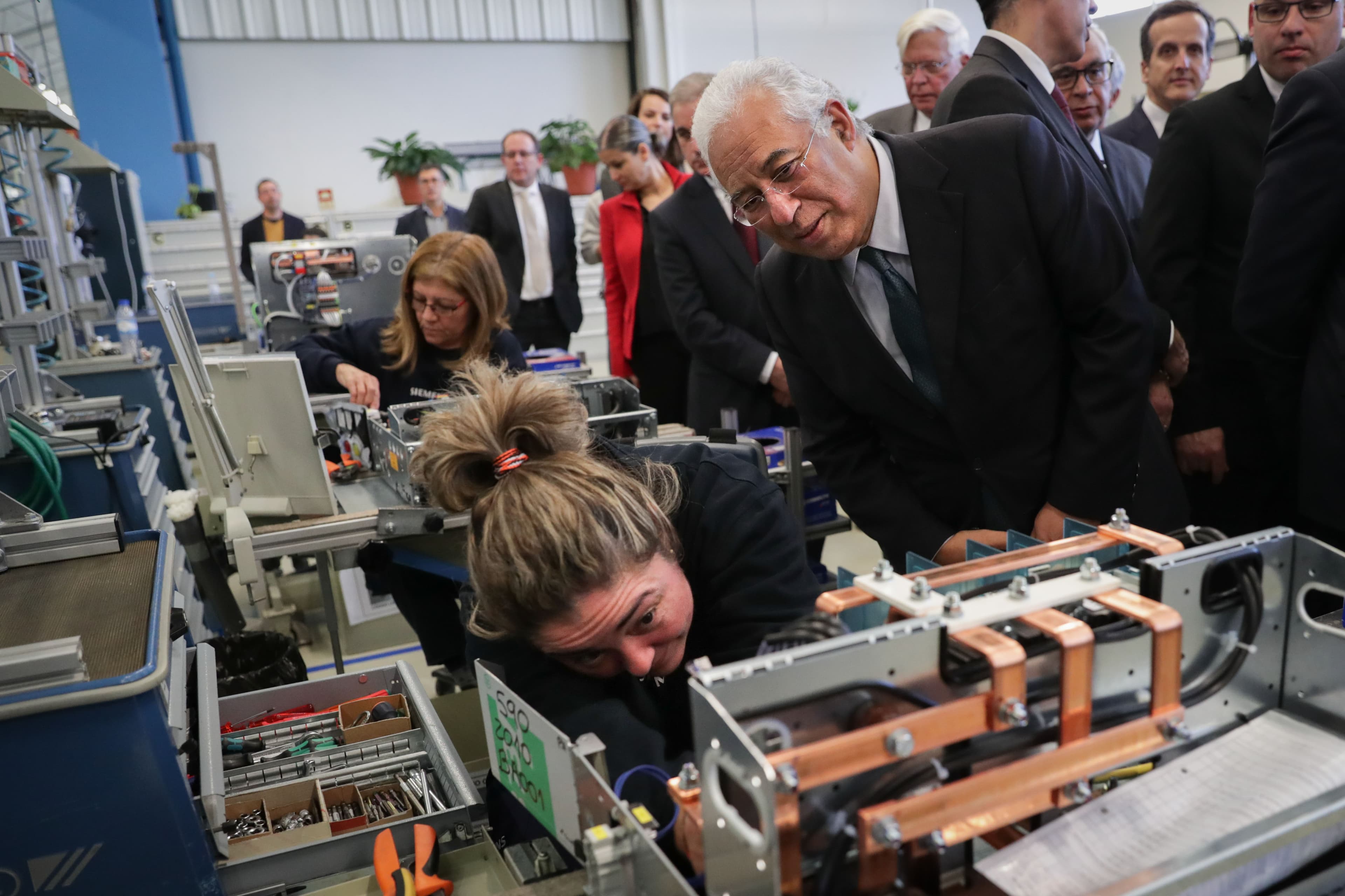 Primeiro-Ministro António Costa durante uma visita à fábrica da Siemens Portugal em Corroios, Setúbal, 14 fevereiro 2019 (Foto: Tiago Petinga/Lusa)