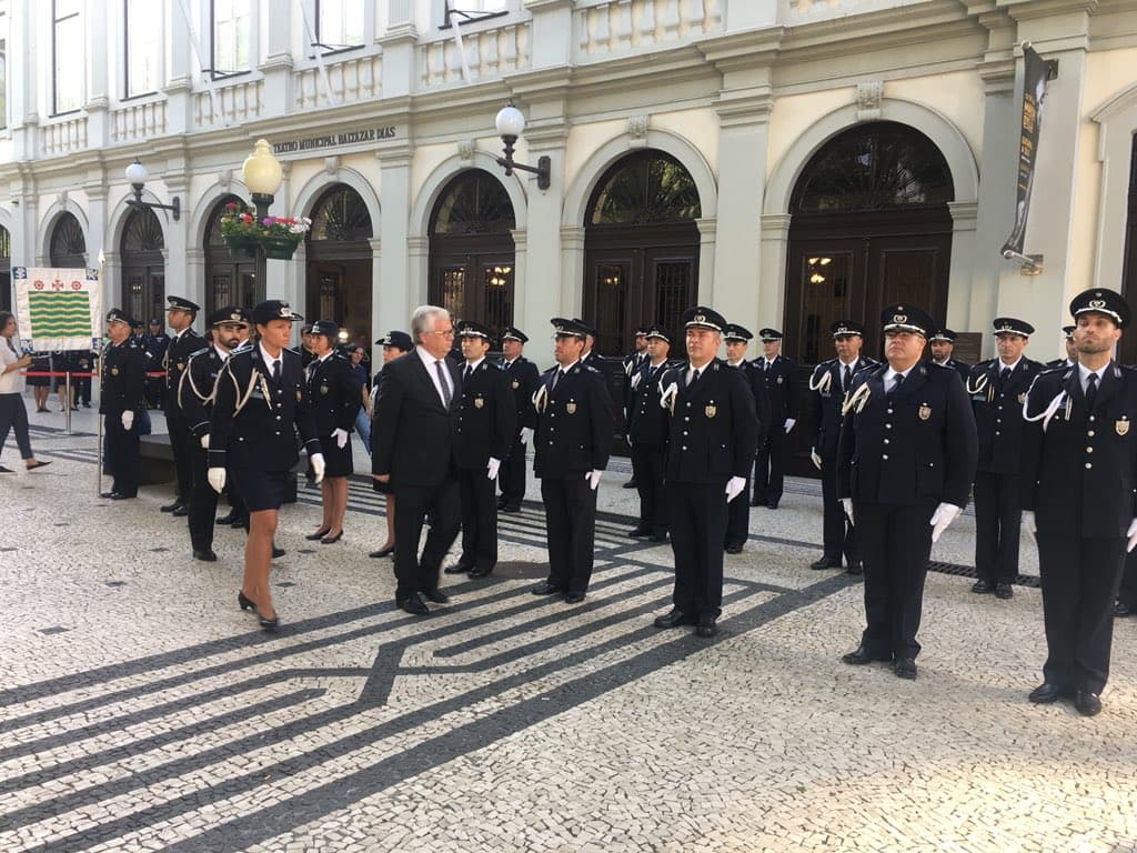 Ministro da Administração Interna, Eduardo Cabrita, passa revista aos agentes do Comando Regional da Madeira da PSP, Funchal, 4 setembro 2018