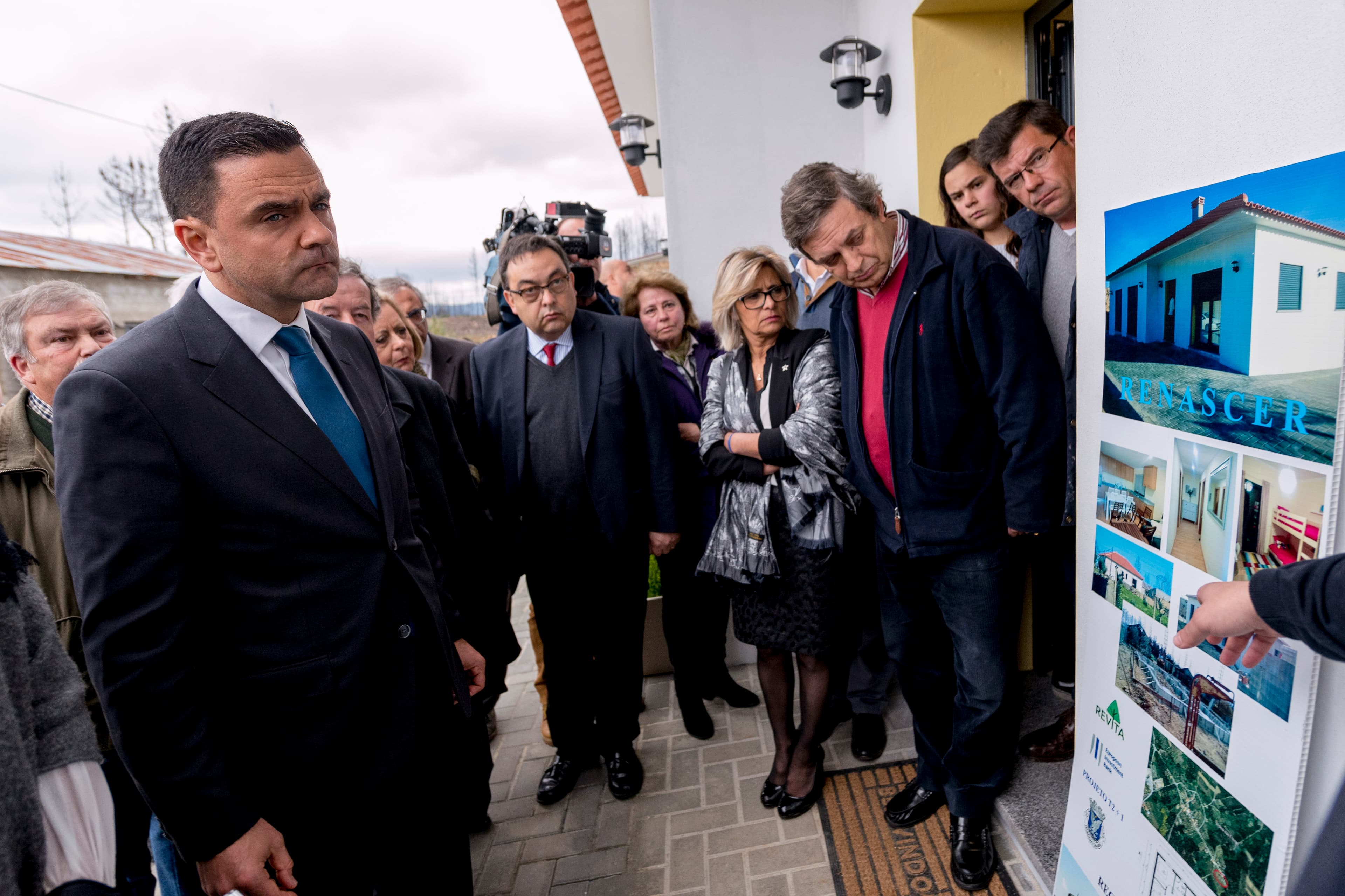 Ministro do Planeamento e das Infraestruturas, Pedro Marques, visita casas reconstruídas em Pedrógão Grande, 28 março 2018 (Foto: Rui Miguel Pedrosa/Lusa)