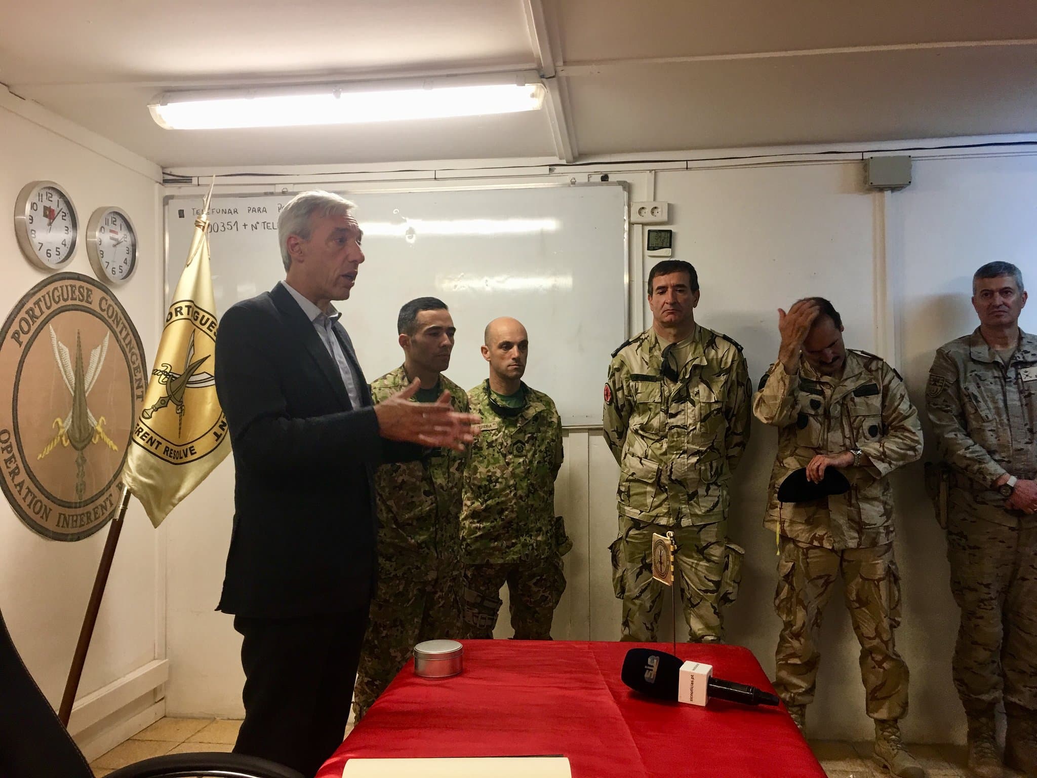 Ministro da Defesa Nacional, João Gomes Cravinho, na base de Besmayah com militares portugueses, Iraque, 31 julho 2019