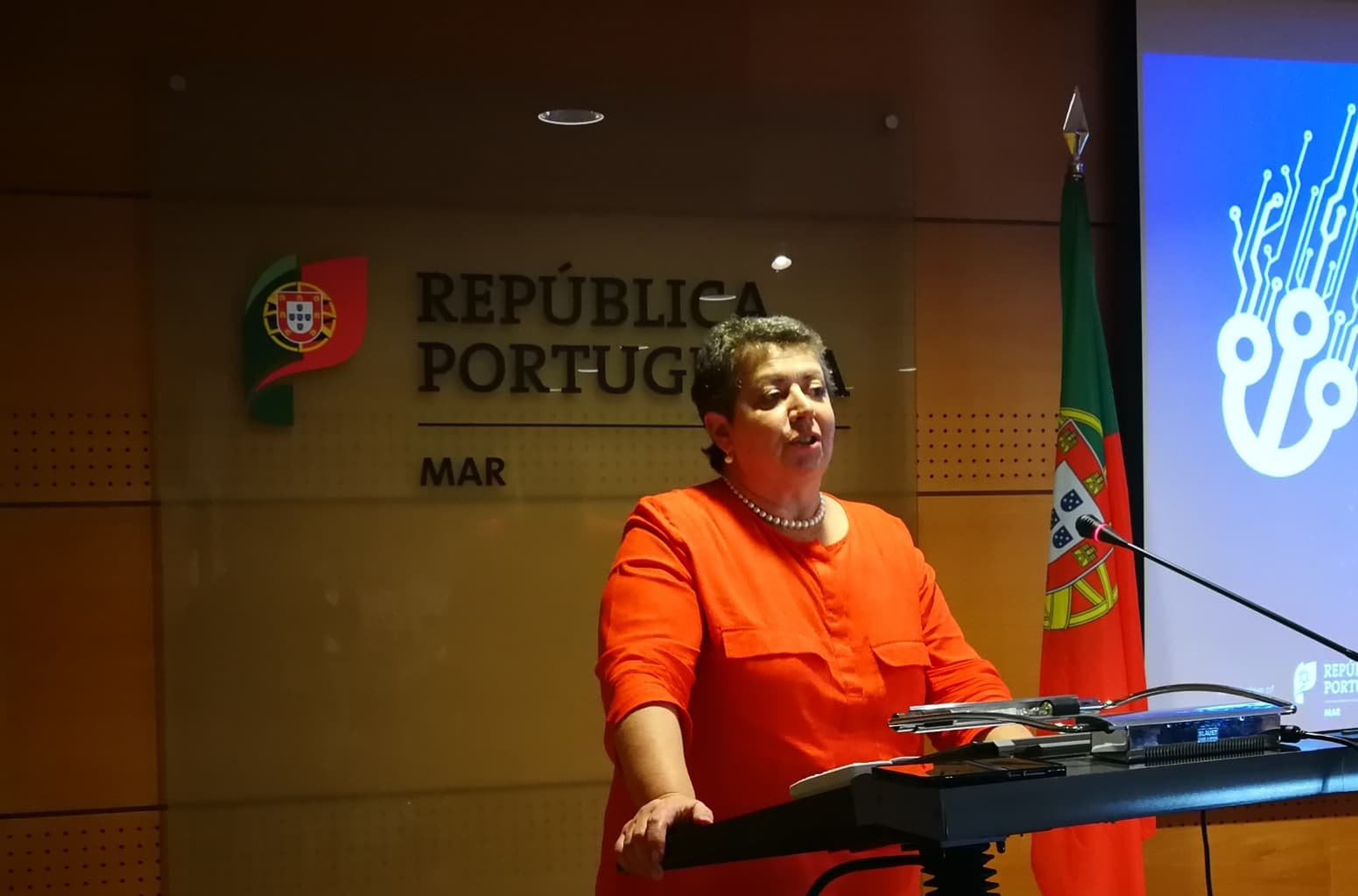 Ministra do Mar, Ana Paula Vitorino, na apresentação da primeira edição do Bluetech Accelerator, destinada à inovação digital e automação nos Portos e Transporte Marítimo, 17 julho 2018