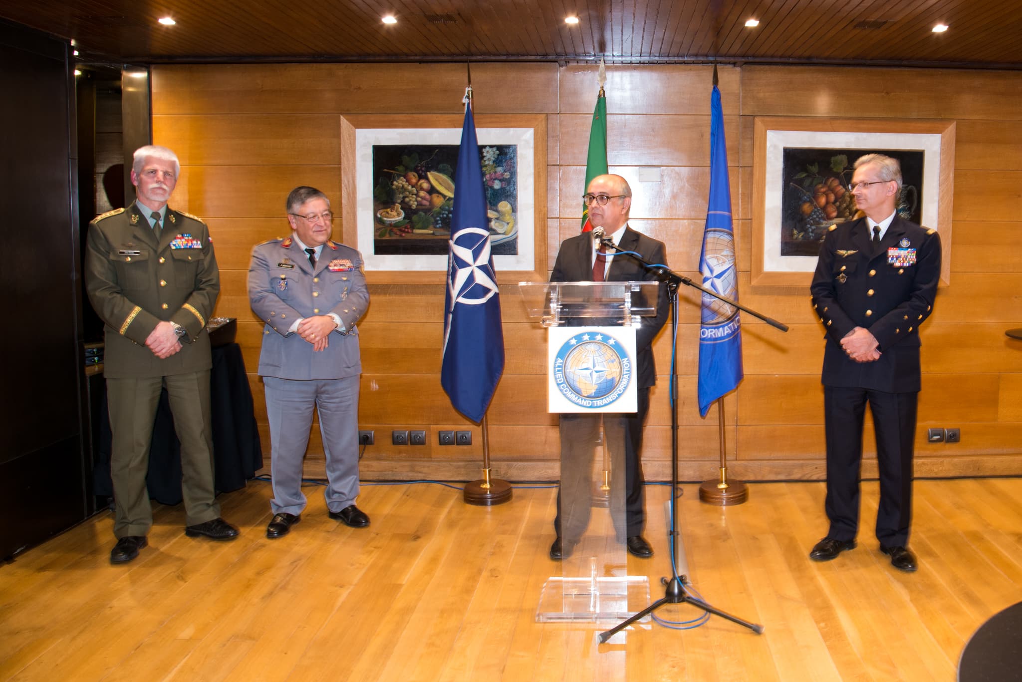 Ministro da Defesa Nacional, José Alberto Azeredo Lopes, , reuniu-se com o General Denis Mercier, Comandante Supremo para a Transformação da Aliança, e com o General Pavel, Presidente do Comité Militar, Lisboa, 26 fevereiro 2018
