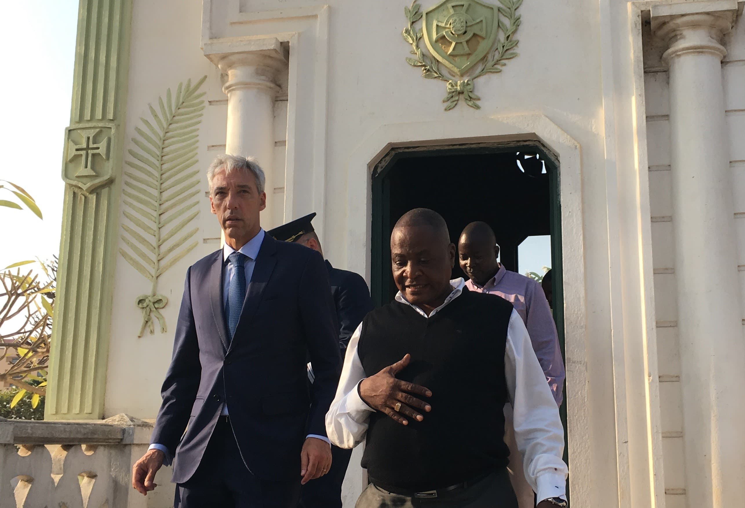 Ministro da Defesa Nacional, João Gomes Cravinho, com Ministro dos Antigos Combatentes e Veteranos da Pátria, João Ernesto «Liberdade», Angola, 28 maio 2019