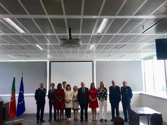 Ministro da Administração Interna e Ministras da Justiça e da Presidência e da Modernização Administrativa na assinatura do protocolo, Lisboa, 9 julho 2018