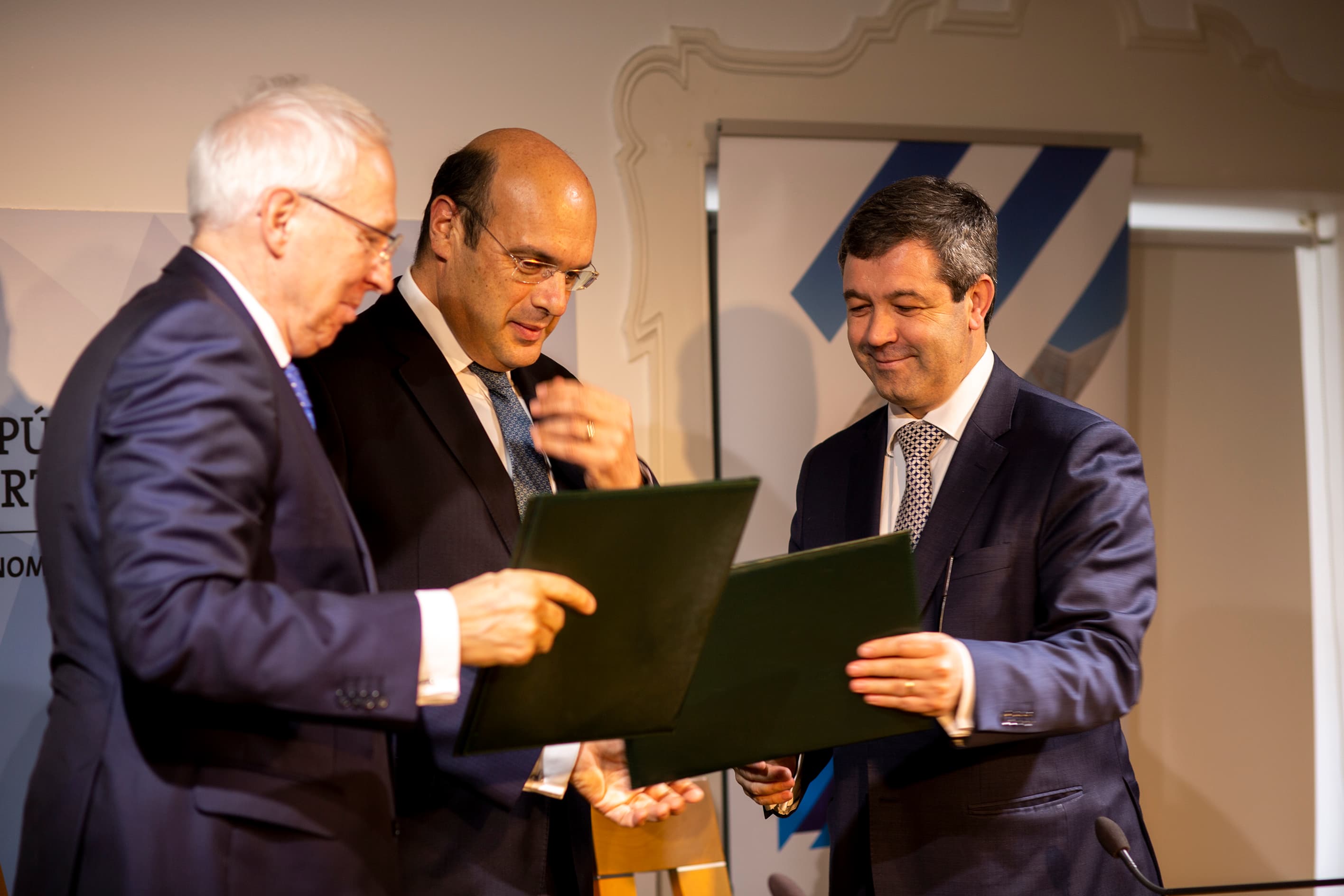 Ministro Adjunto e da Economia, Pedro Siza Vieira, na assinatura do contrato entre o Banco de Fomento e o Banco de Desenvolvimento do Conselho da Europa, para a criar uma linha de crédito destinada a empresas, Lisboa, 1 abril 2019 (Foto: João Bica)
