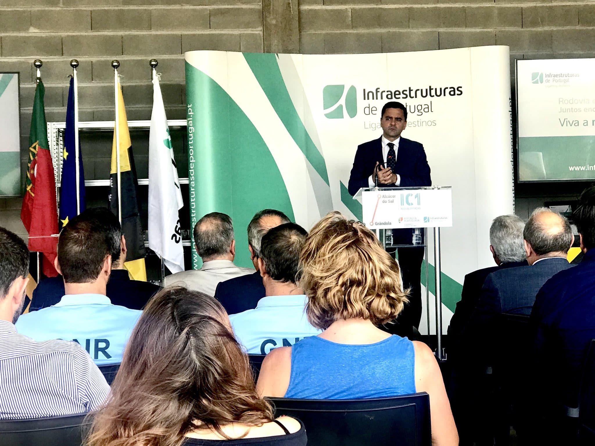 Ministro do Planeamento e das Infraestuturas, Pedro Marques, na assinatura do contrato de requalificação do IC1 entre Alcácer do Sal e Grândola, Grândola, 12 setembro 2018