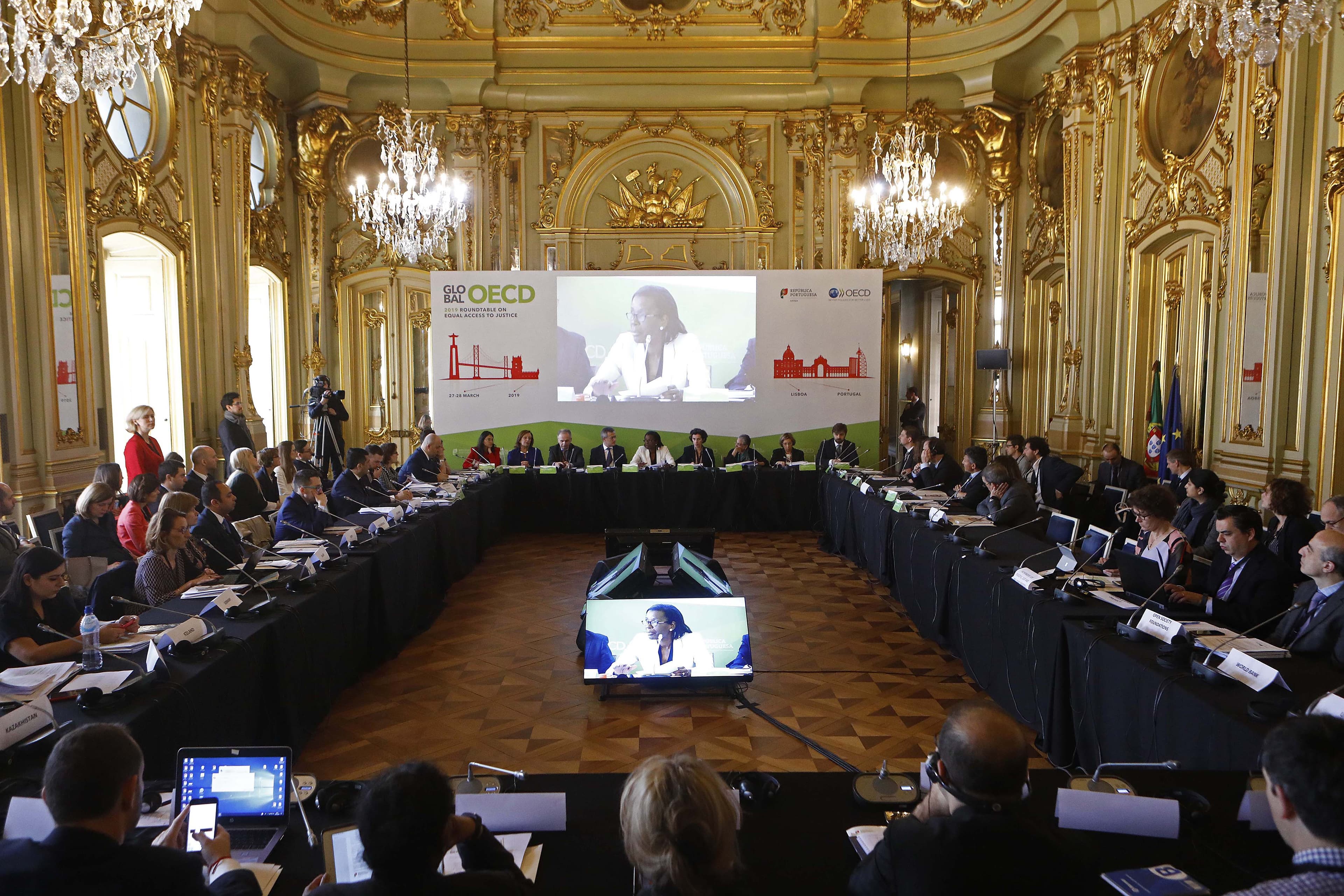 Ministra da Justiça, Francisca Van Dunem, durante a 5ª OECD Global Policy Roundtable on Equal Access to Justice, Lisboa, 27 março 2019