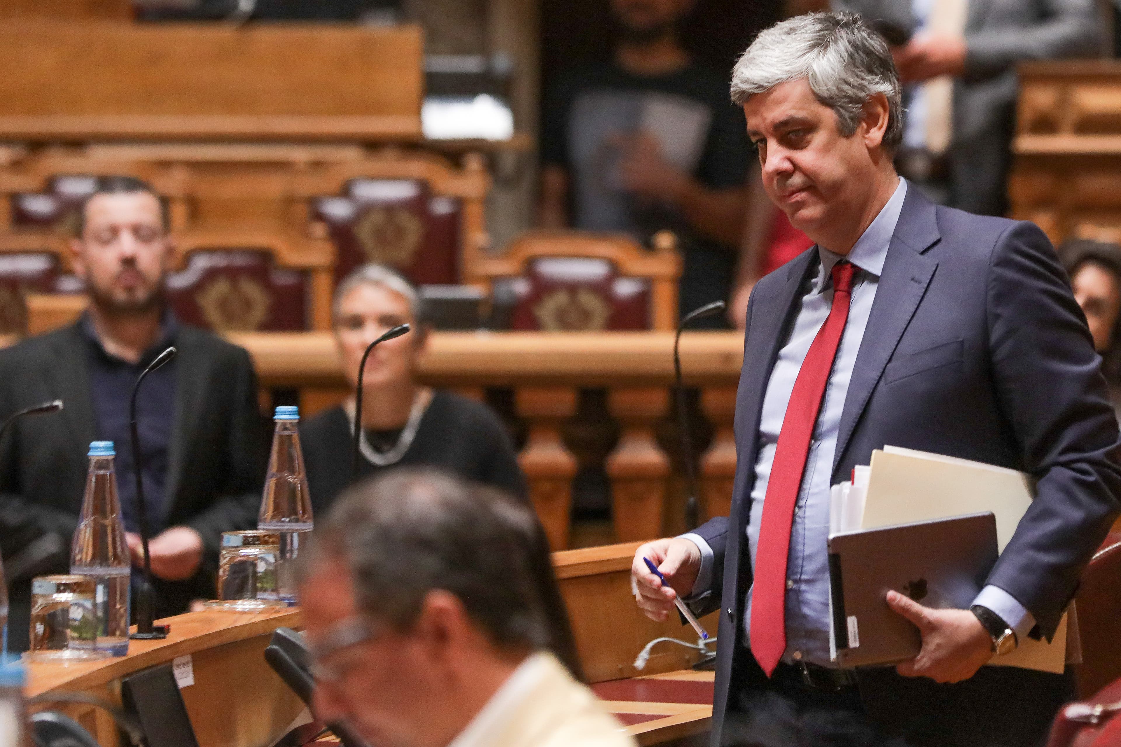 Ministro das Finanças, Mário Centeno, na comissão de Orçamento, Finanças e Modernização Administrativa, na apreciação da proposta de lei para o Orçamento do Estado de 2018, Assembleia da República, 25 outubro 2017 (Foto: Tiago Petinga/Lusa)