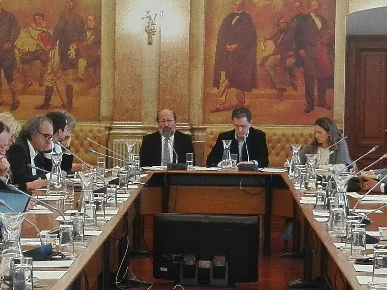 Ministro do Ambiente, João Pedro Matos Fernandes, durante uma audição na comissão parlamentar do Ambiente, Ordenamento do Território, Descentralização, Poder Local e Habitação, Assembleia da República, Lisboa, 13 novembro 2017