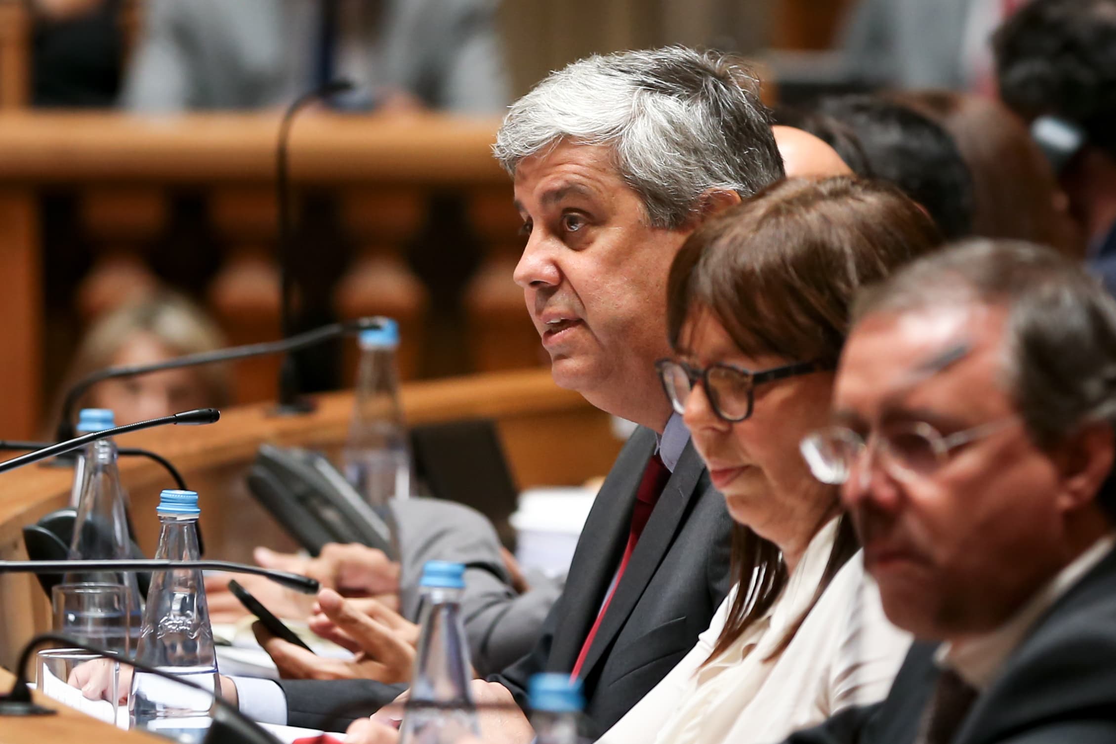 Ministro das Finanças, Mário Centeno, apresenta a proposta de Orçamento do Estado para 2019 às comissões parlamentares, Assembleia da República, 23 outubro 2018 (foto: Manuel de Almeida/Lusa)
