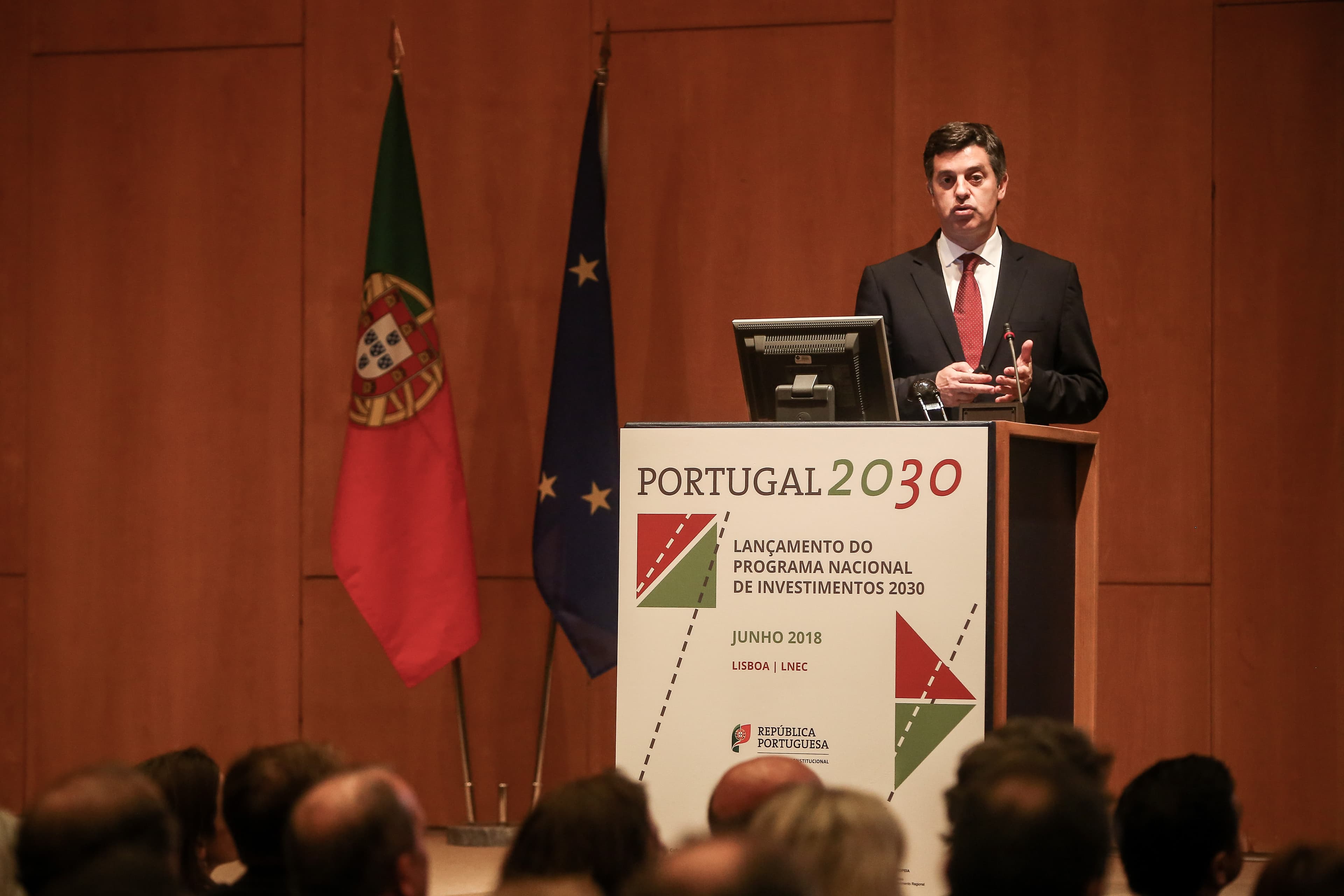 Ministro da Economia, Manuel Caldeira Cabral, na sessão pública de apresentação do Programa Nacional de Investimentos 2030, na área do Ambiente e Energia, Lisboa, 22 junho 2018 (Foto: Nuno Fox/Lusa)