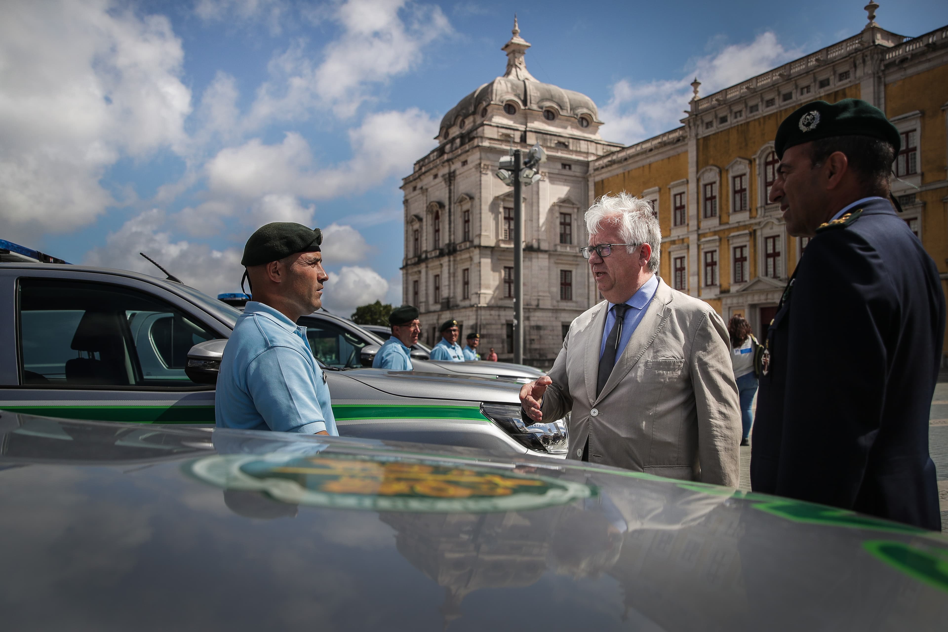 Ministro da Administração Interna, Eduardo Cabrita, na entrega de 38 novas viaturas à GNR, Mafra, 26 julho 2019 (Foto: Mário Cruz/LUSA)