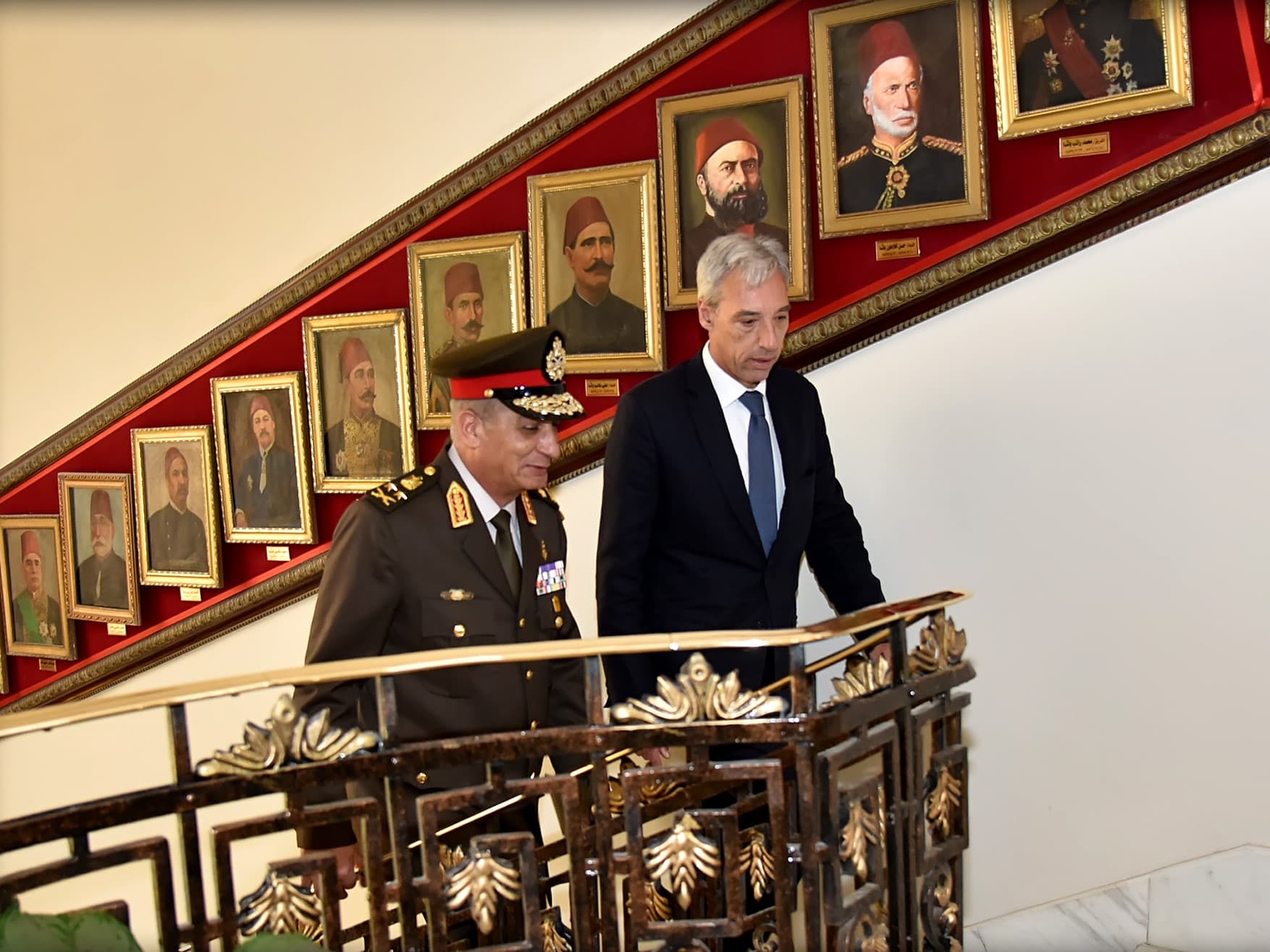 Ministro da Defesa Nacional, João Gomes Cravinho, com o Ministro da Defesa do Egipto, Mohamed Ahmed Zaki, Cairo, 15 abril 2019