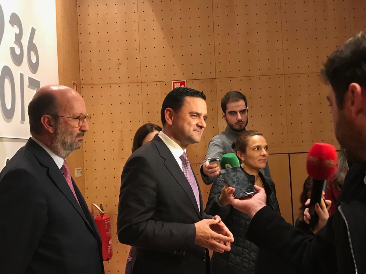 Ministro do Planeamento e das Infraestruturas, Pedro Marques, e Ministro do Ambiente, João Pedro Matos Fernandes, na apresentação do Programa Casa Eficiente 2020, Lisboa, 13 abril 2018