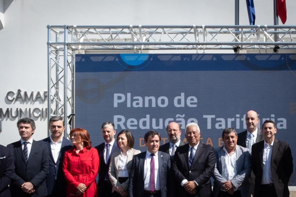 Primeiro-Ministro António Costa e Ministro do Ambiente e Transição Energética, Matos Fernandes, na apresentação do Programa de Redução Tarifária nos Transportes Públicos no Tâmega e Sousa, Baião, 30 março 2019